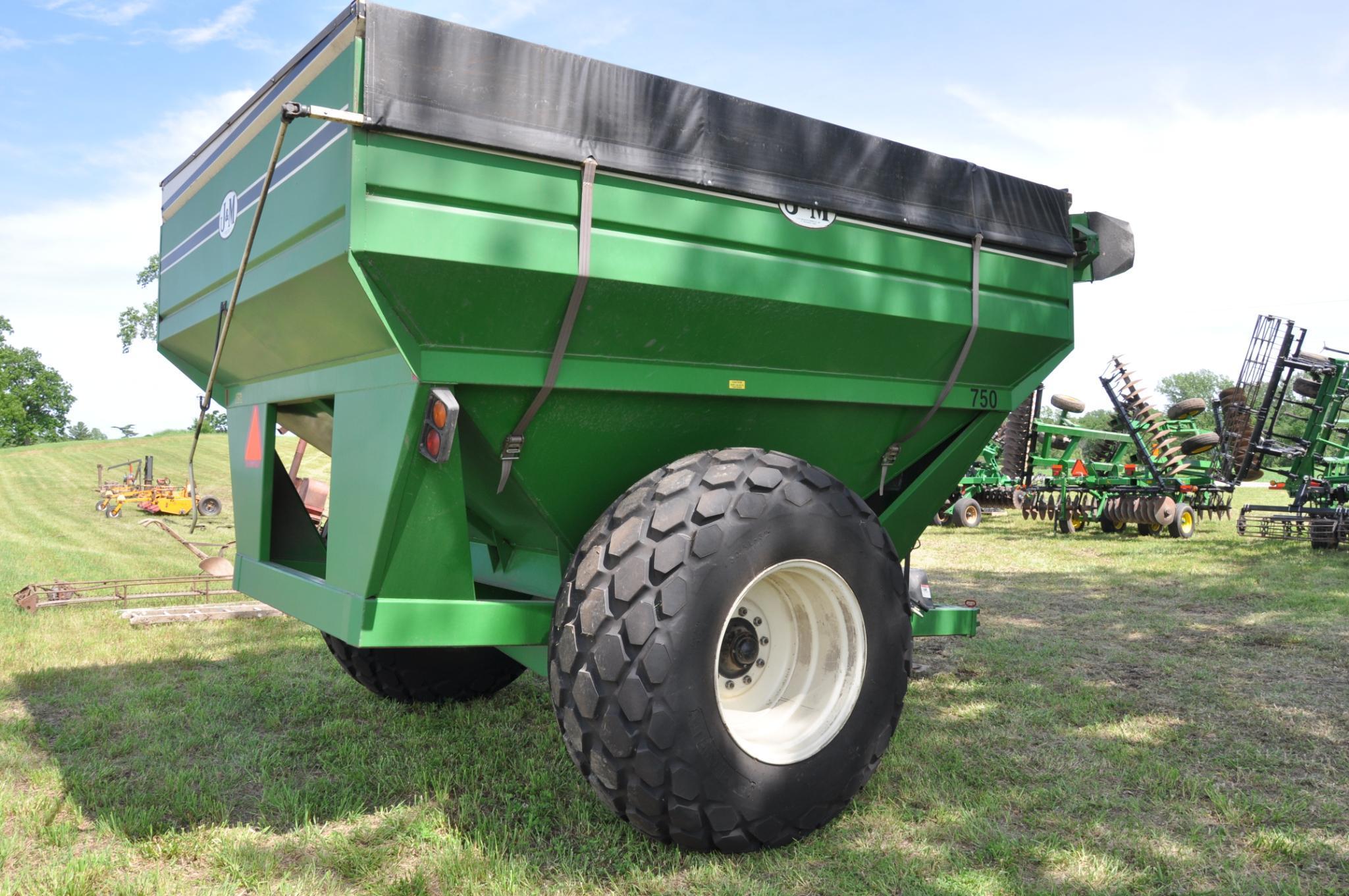 1998 J&M 750 grain cart