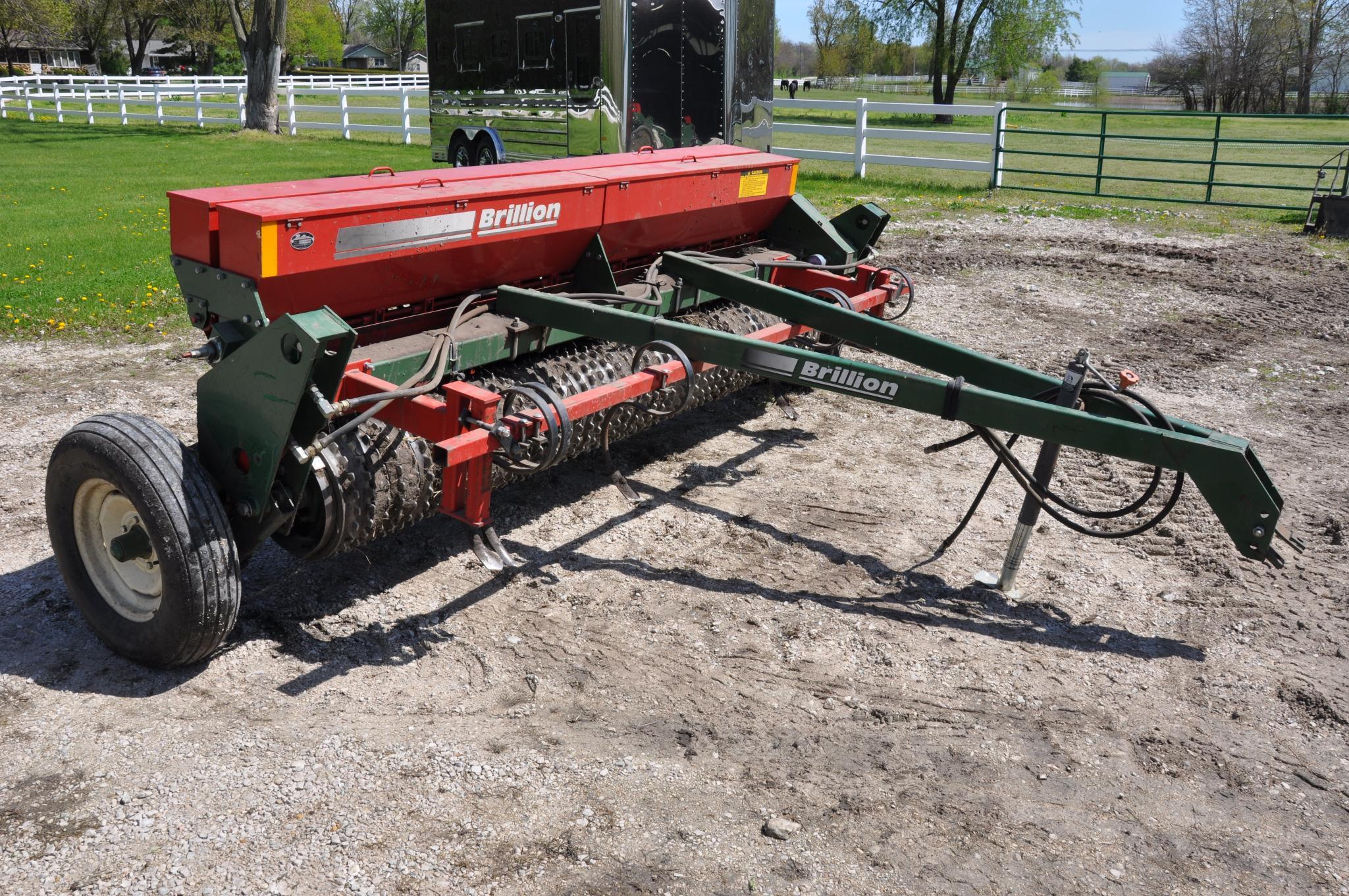 Brillion SS10 10' pull-type seeder