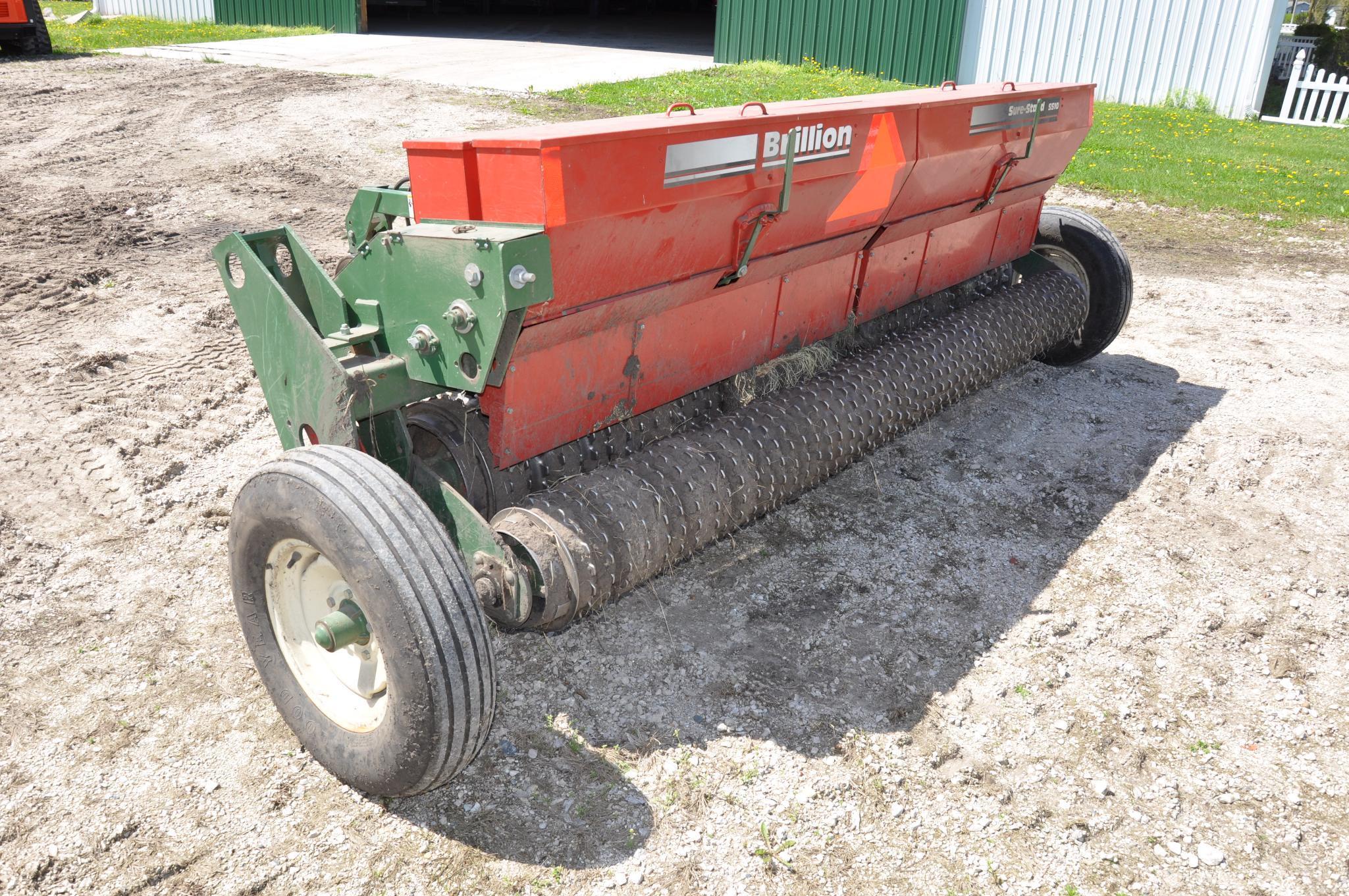 Brillion SS10 10' pull-type seeder