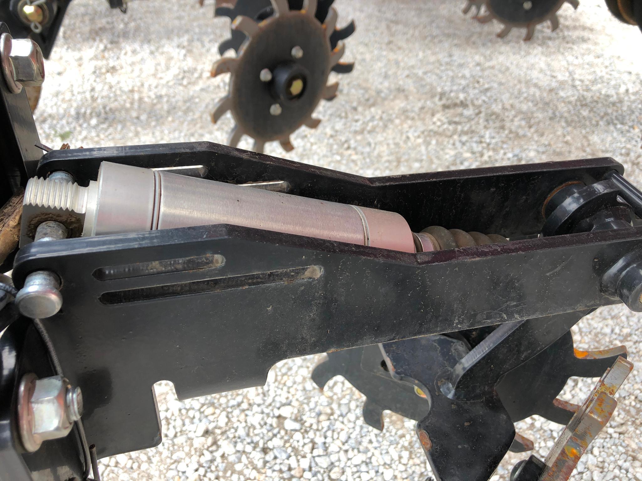 2013 Case-IH 1255 16 row 30" planter