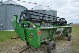 John Deere 918 18' grain platform