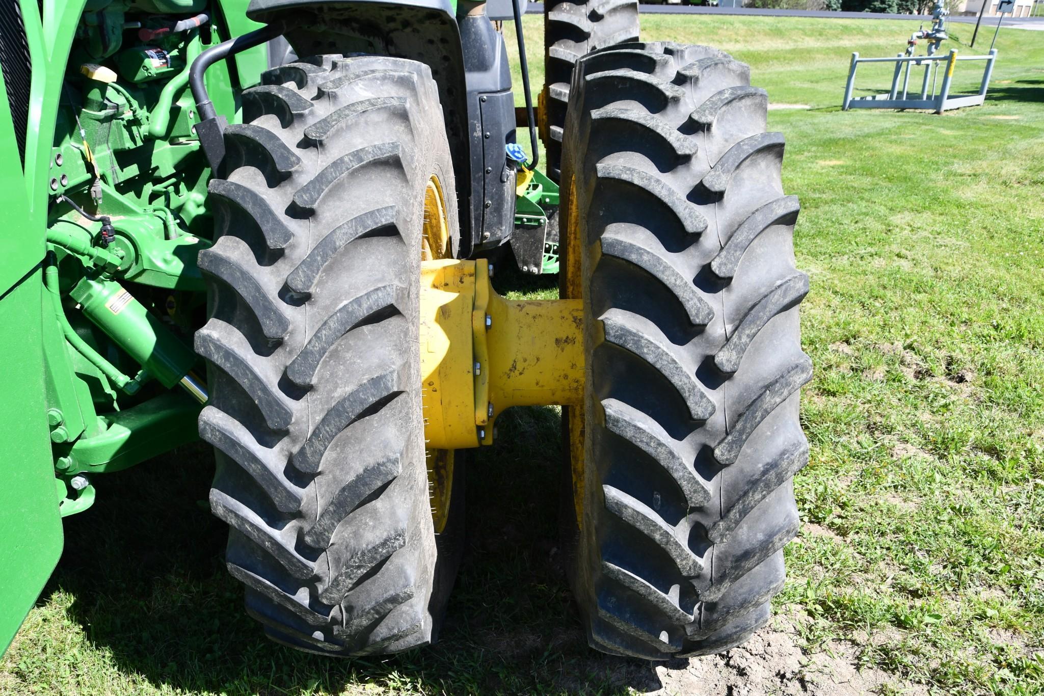 2018 John Deere 8295R MFWD tractor