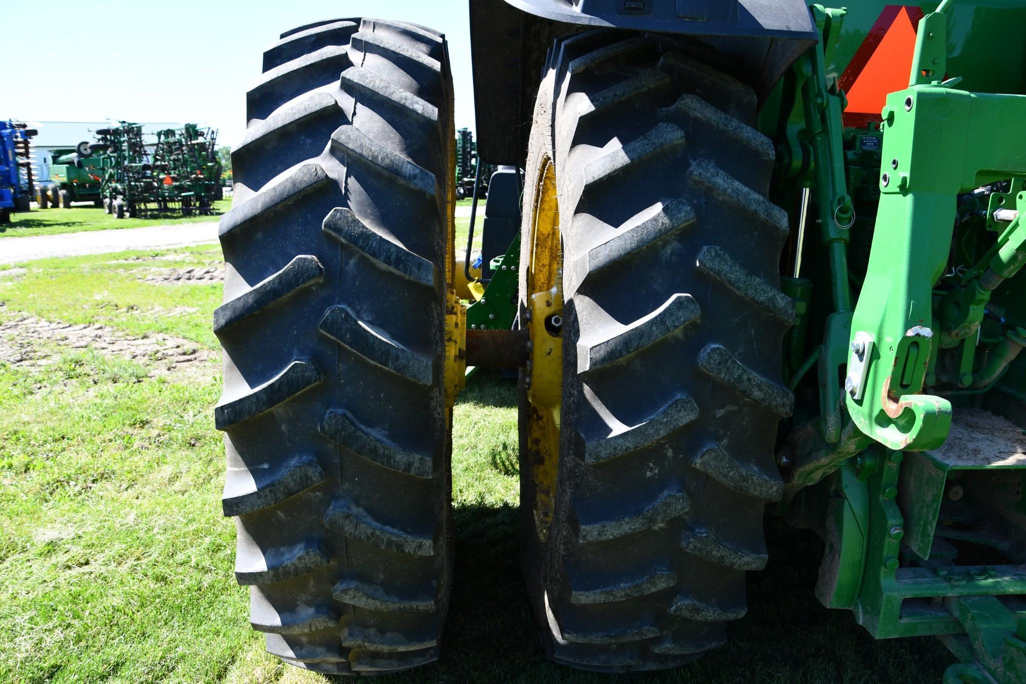 2018 John Deere 8295R MFWD tractor