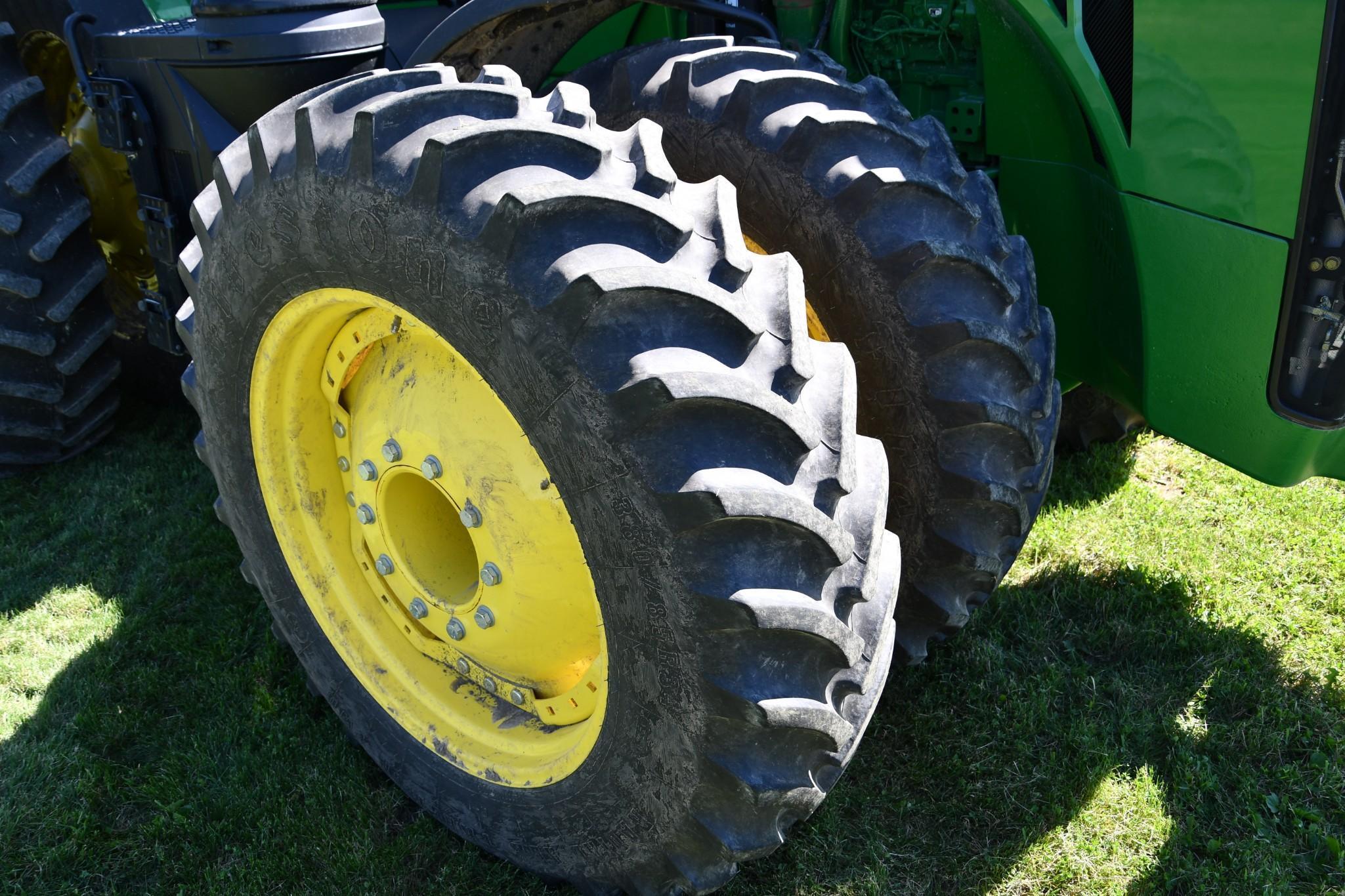 2018 John Deere 8295R MFWD tractor