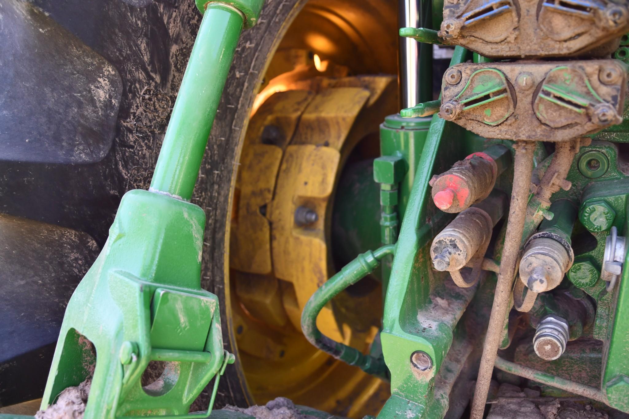 2018 John Deere 8295R MFWD tractor