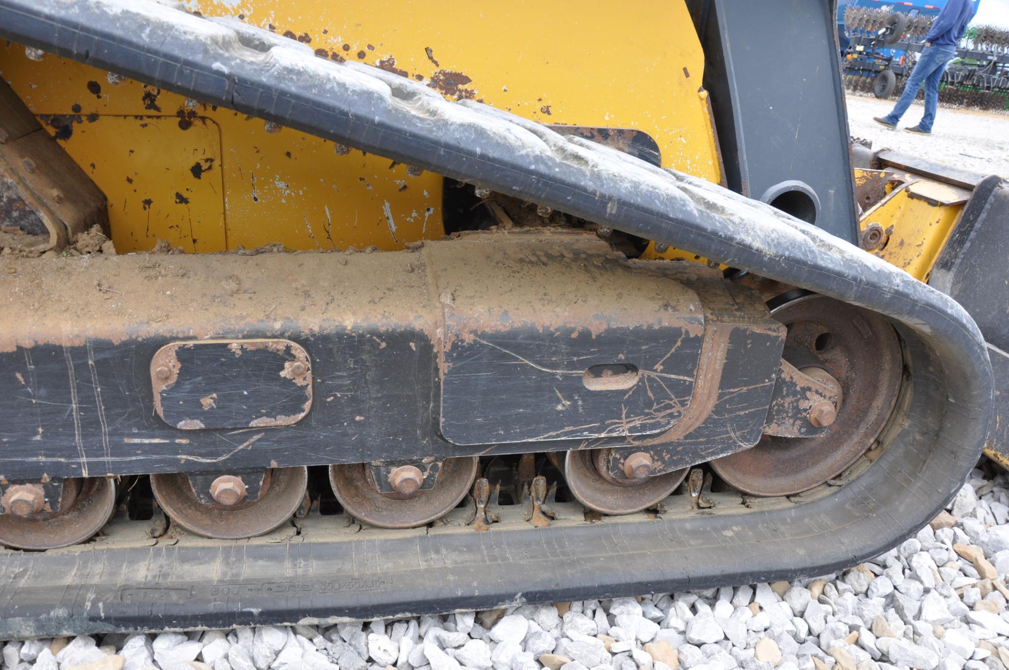 2015 John Deere 333E compact track loader
