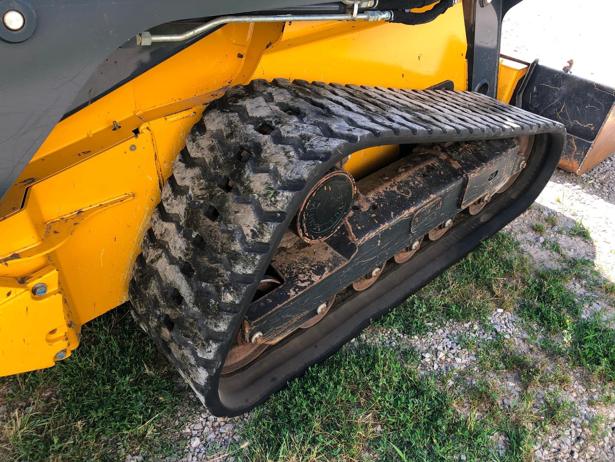 2016 John Deere 329E compact track loader