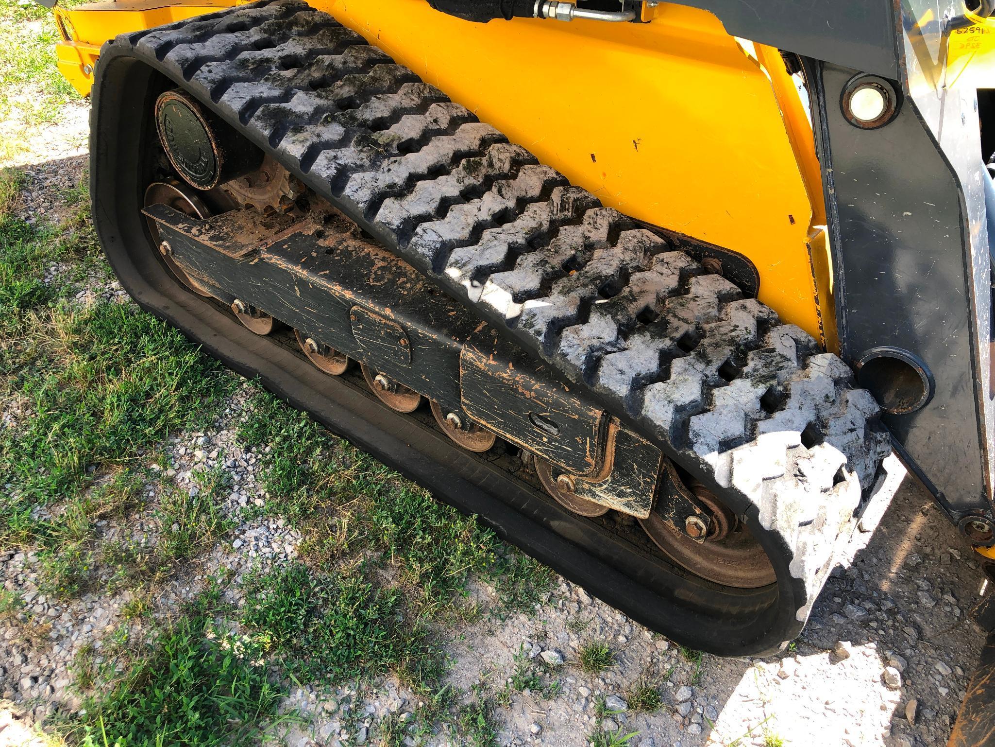 2016 John Deere 329E compact track loader