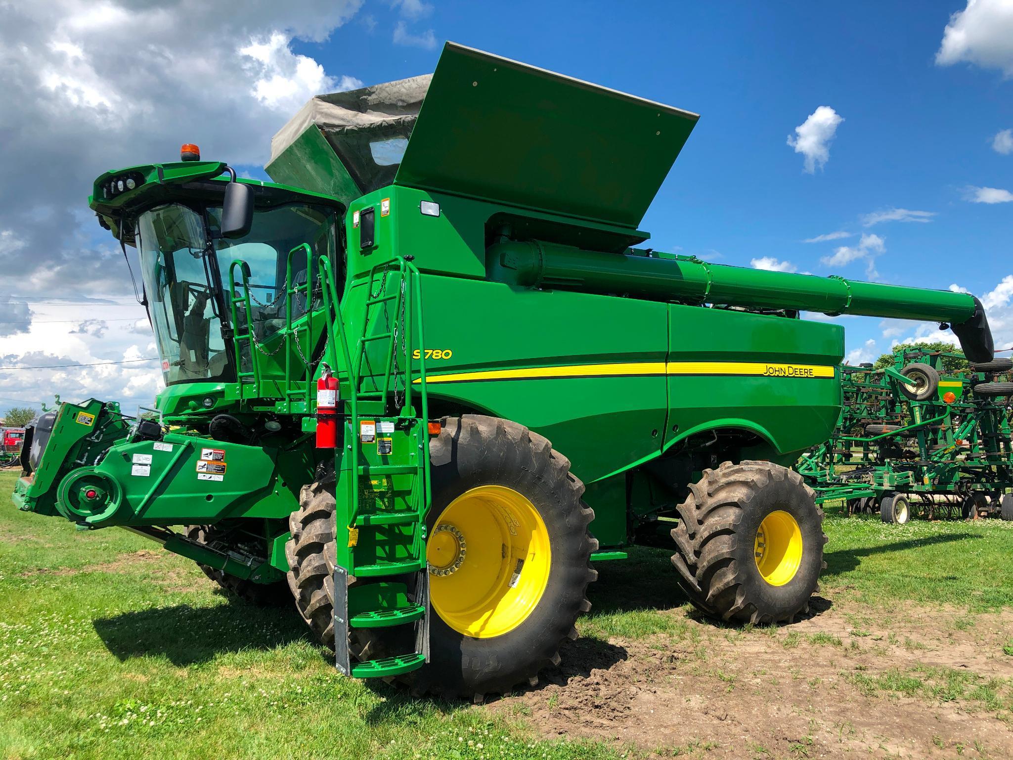 2019 John Deere S780 4wd combine