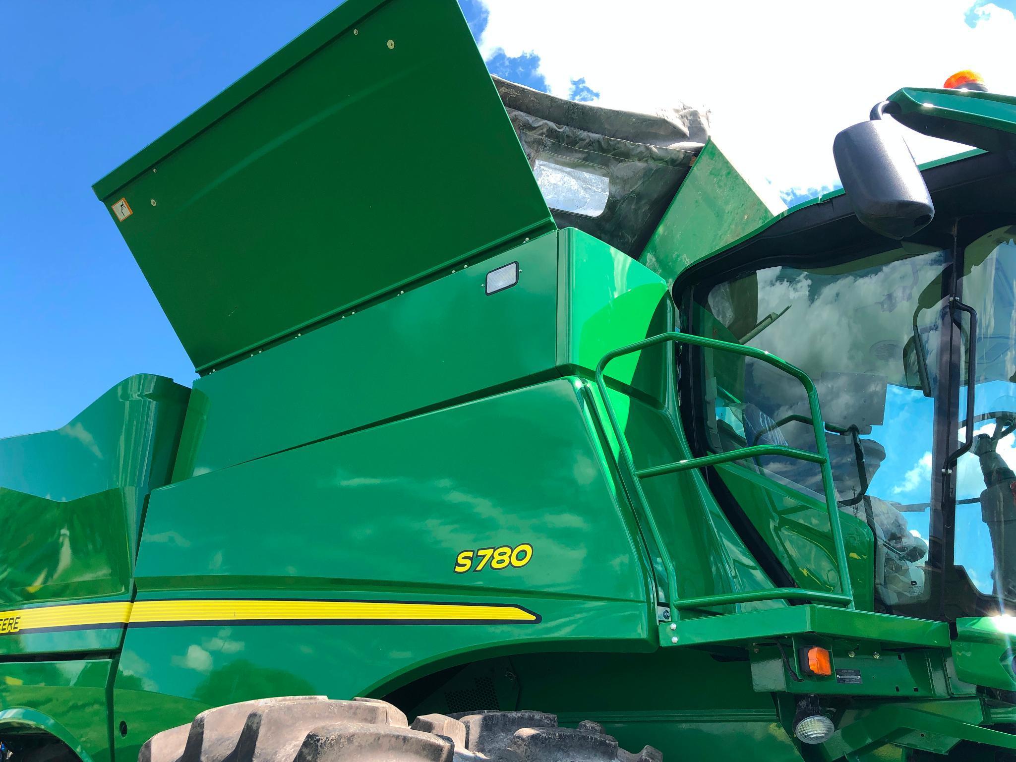 2019 John Deere S780 4wd combine