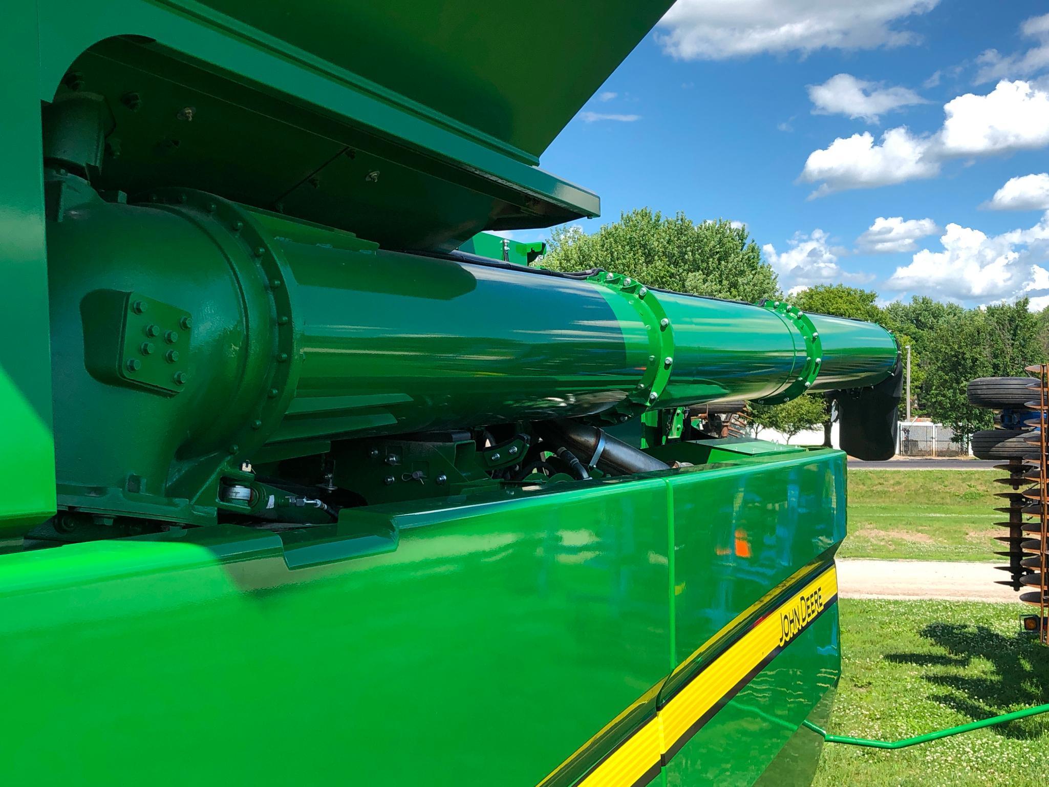 2019 John Deere S780 4wd combine