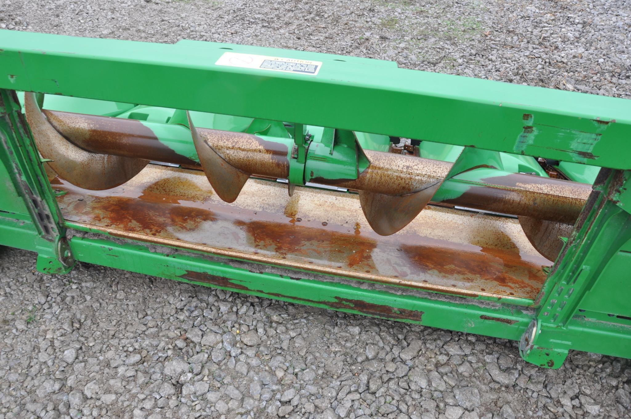 2010 John Deere 612C 12 row 30" corn head