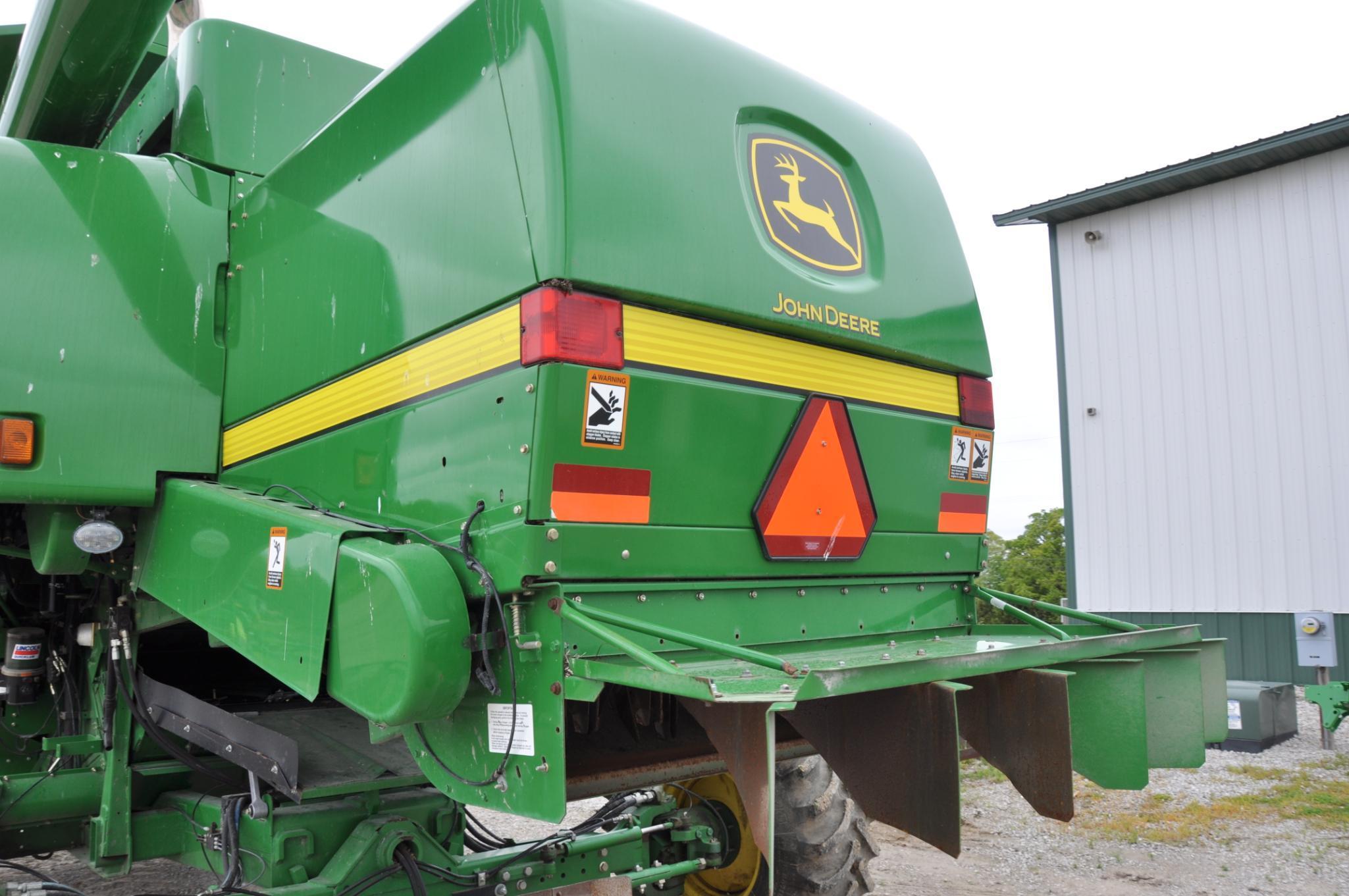 2005 John Deere 9560 Sidehill 4wd combine