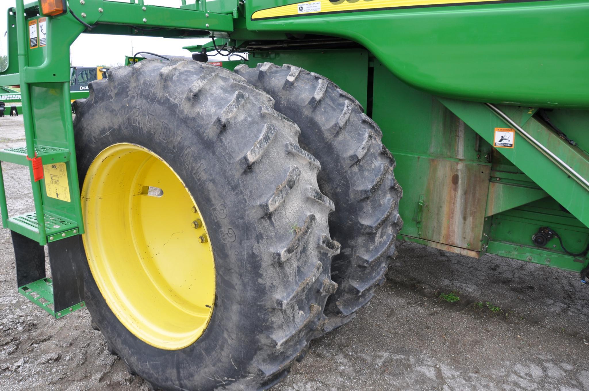 2000 John Deere 9550 2wd combine