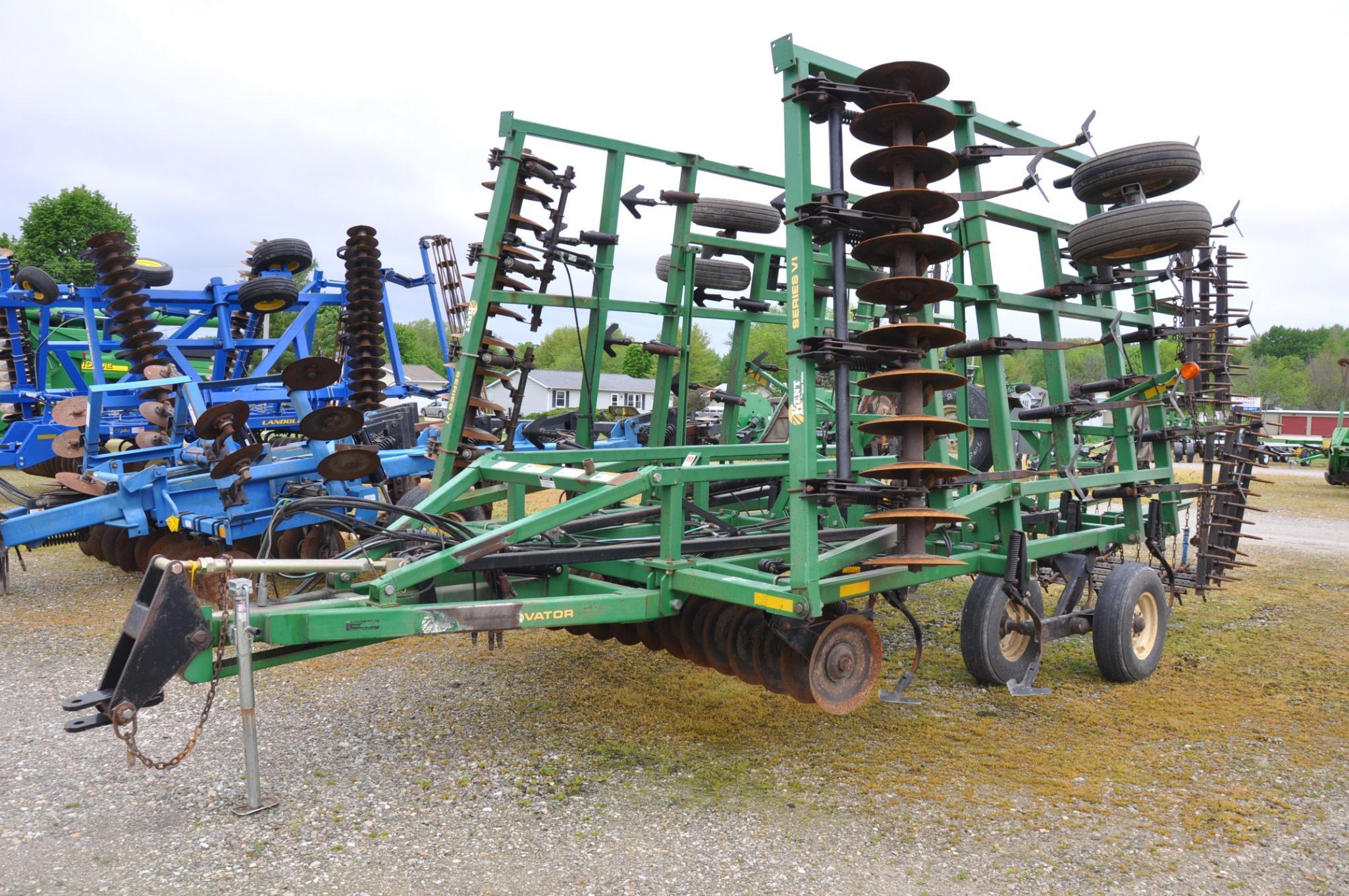 Great Plains 6326 Disc-O-Vator 27' soil finisher