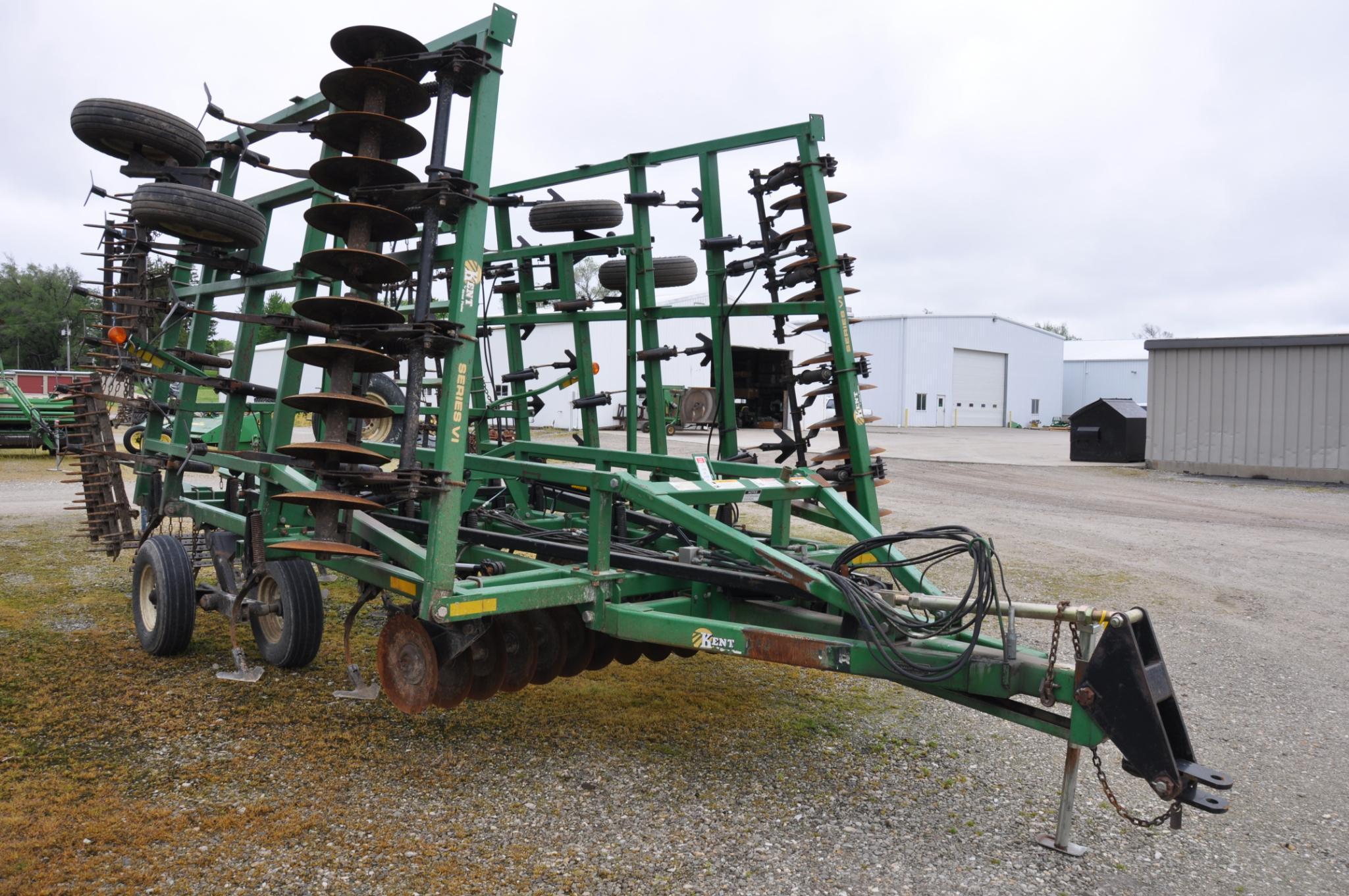 Great Plains 6326 Disc-O-Vator 27' soil finisher