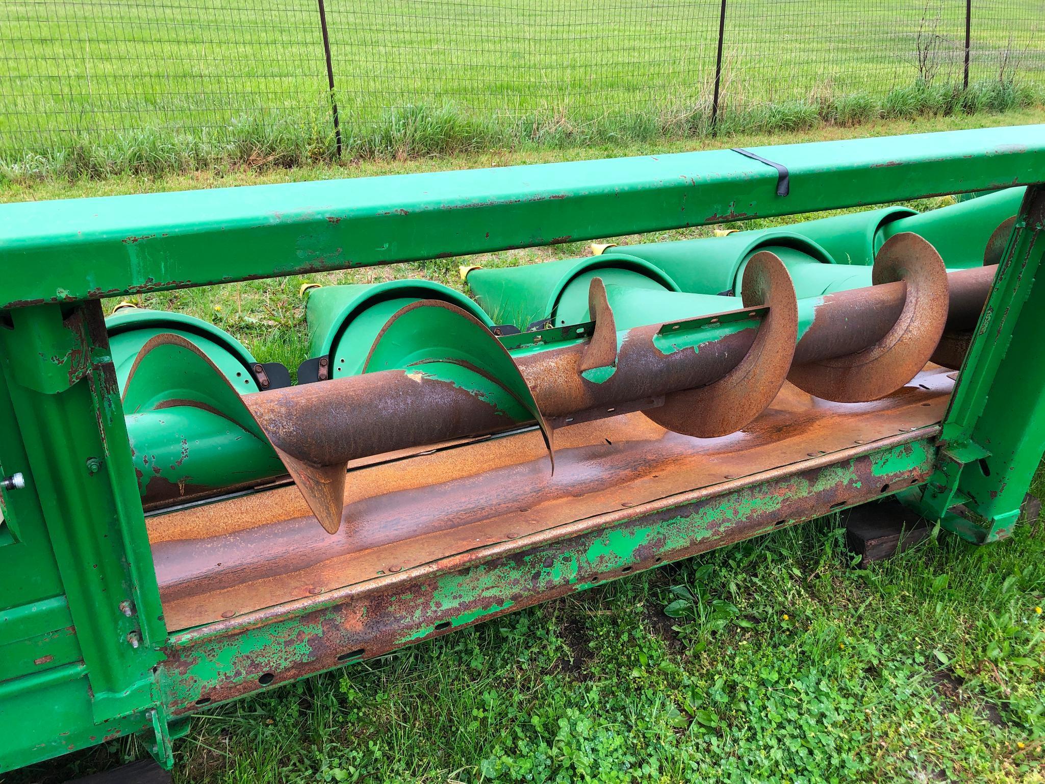 1995 John Deere 693 30" corn head