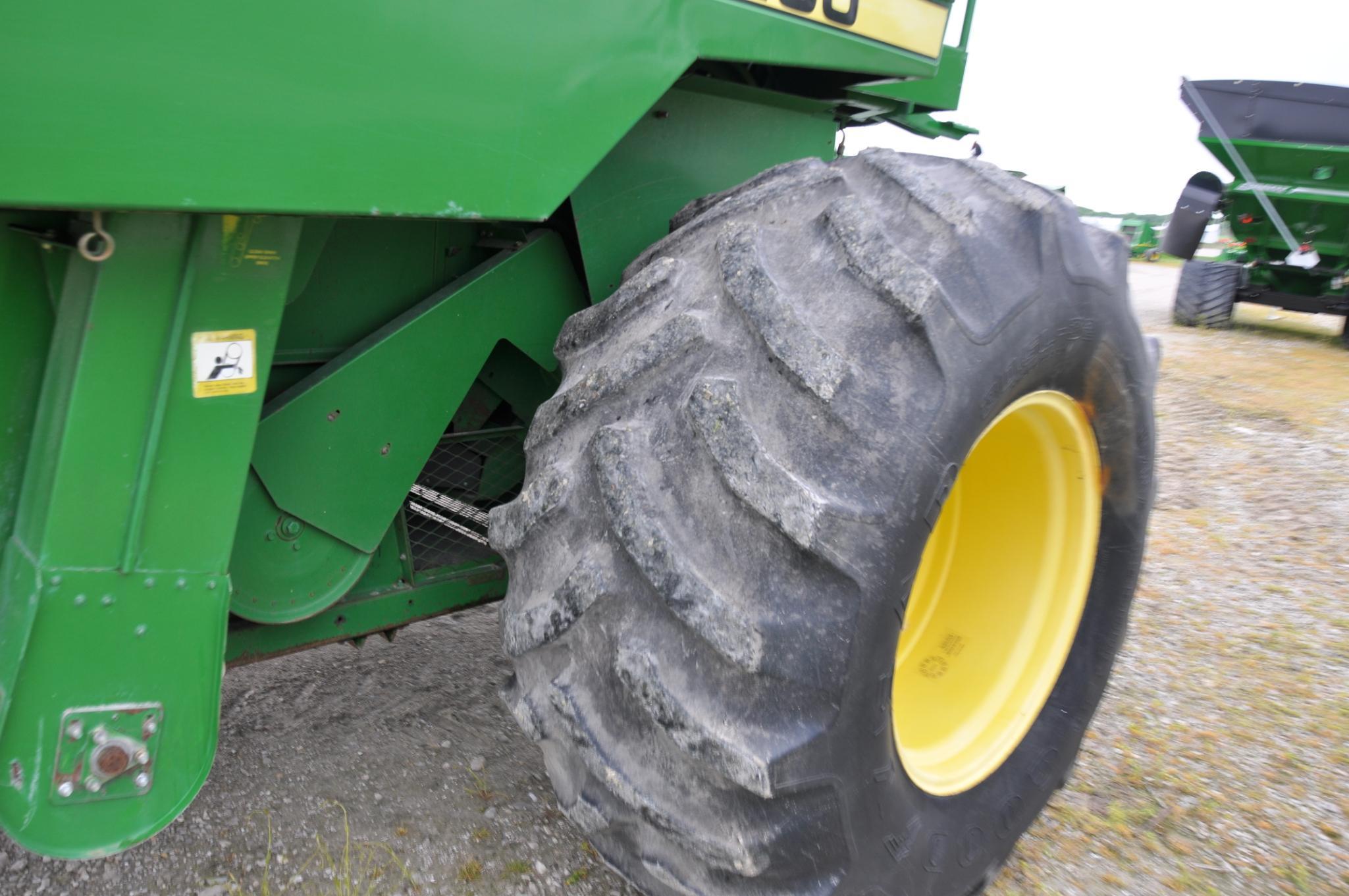 1993 John Deere 9400 2wd combine