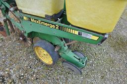 John Deere 7200 6 row 30" planter