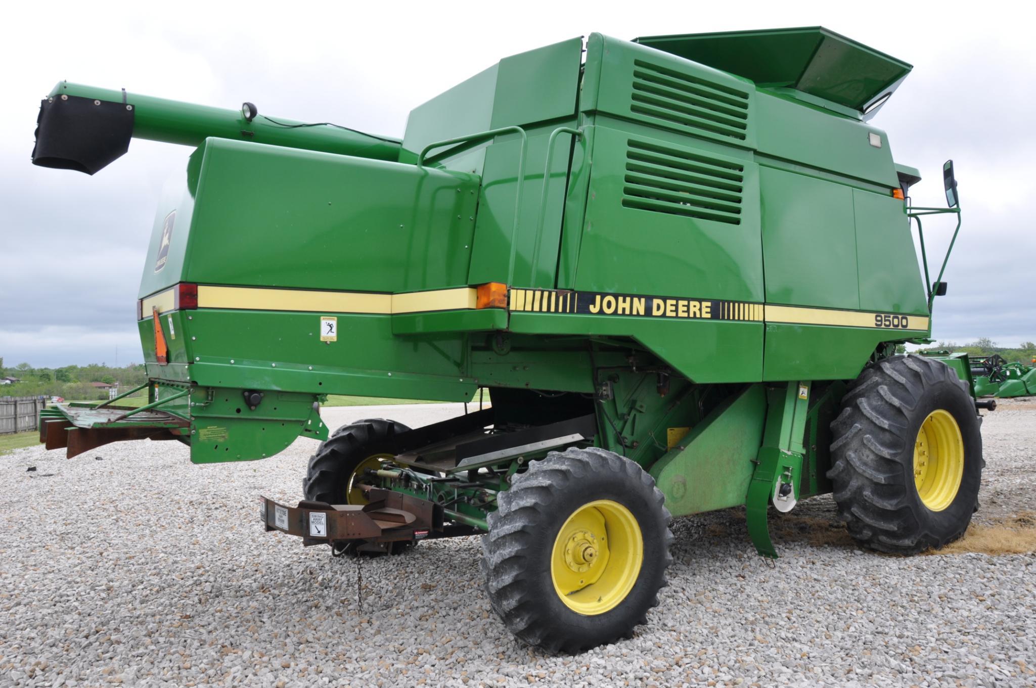 1989 John Deere 9500 2wd combine