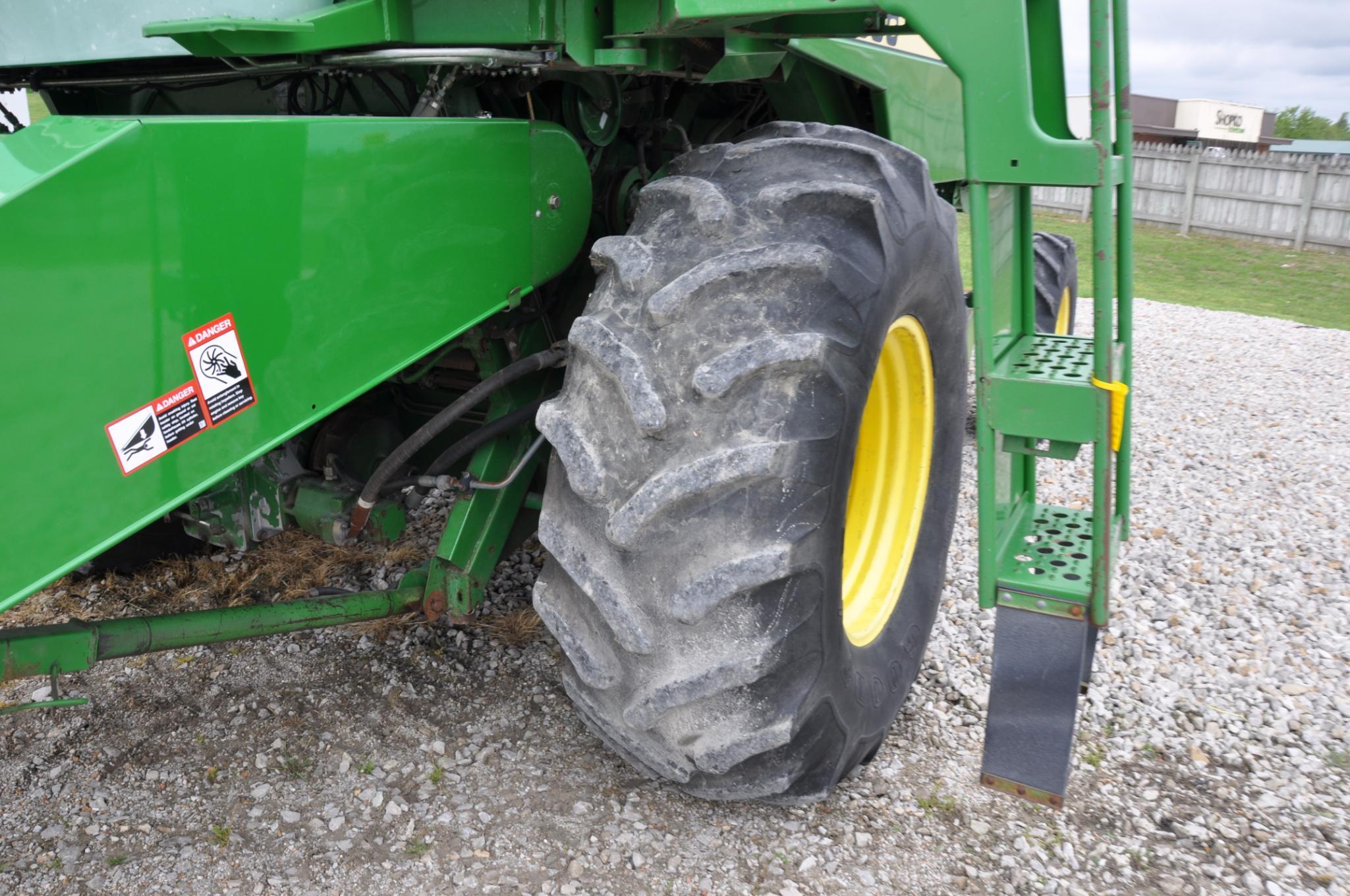 1989 John Deere 9500 2wd combine