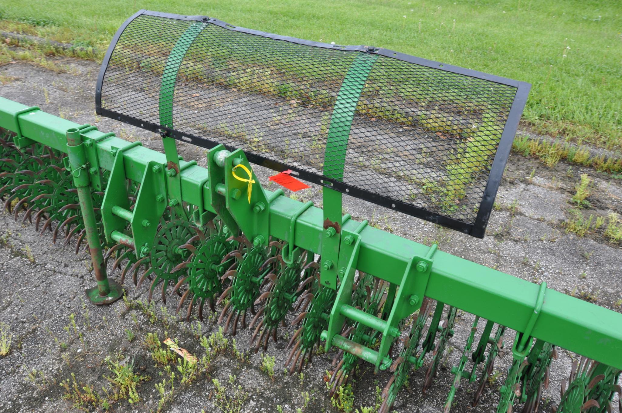 John Deere 400 15' rotary hoe