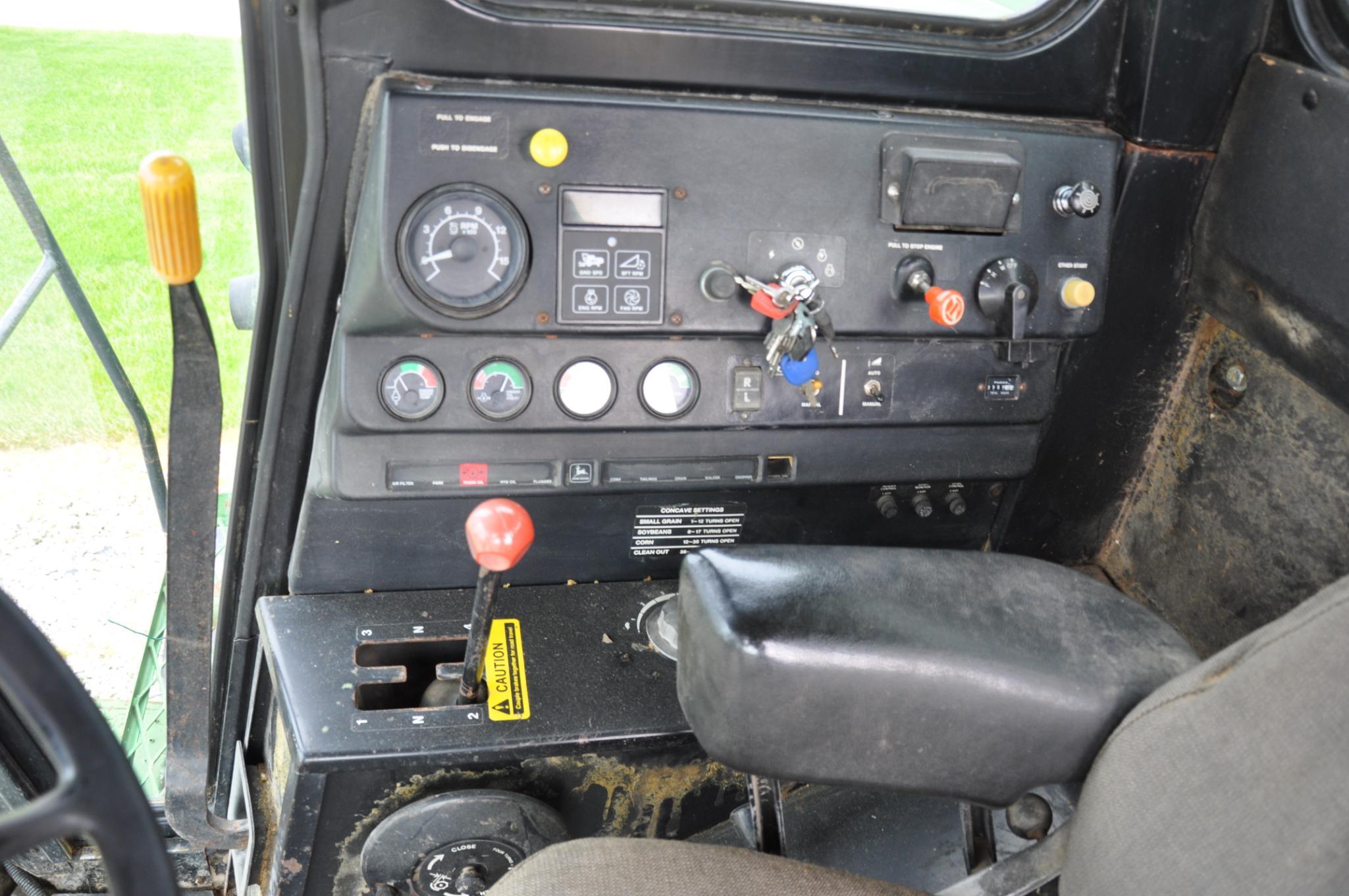 John Deere 6620 2wd SideHill combine