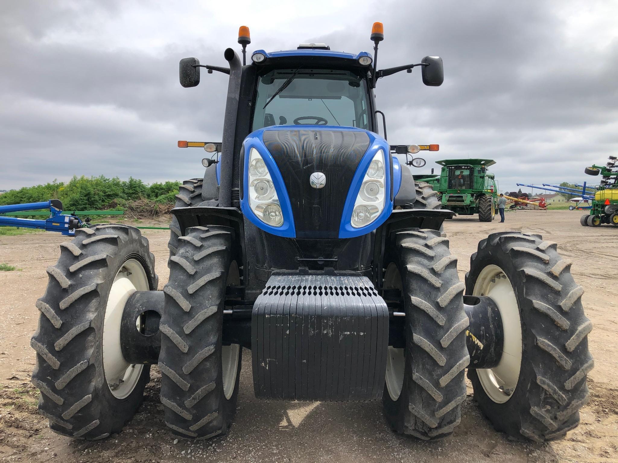 2013 New Holland T8.360 MFWD tractor