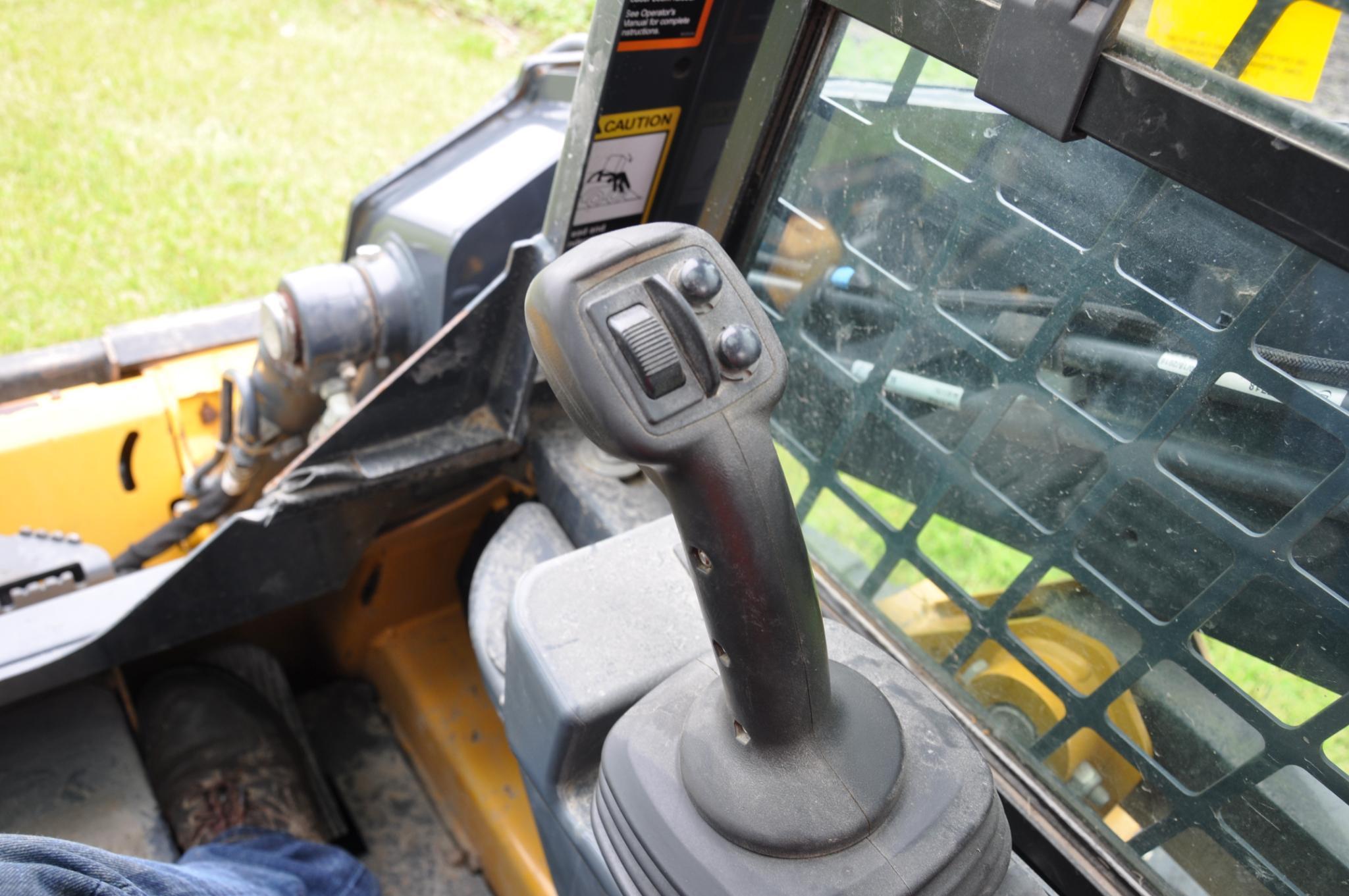 2017 Deere 317G compact track loader