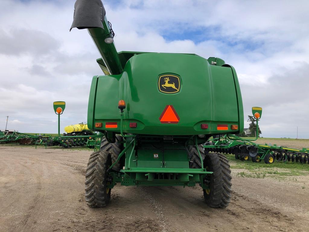 2011 John Deere 9570 STS 4wd combine