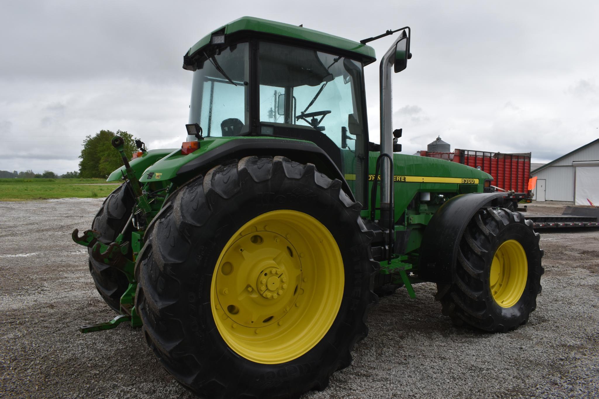 1998 John Deere 8300 MFWD tractor