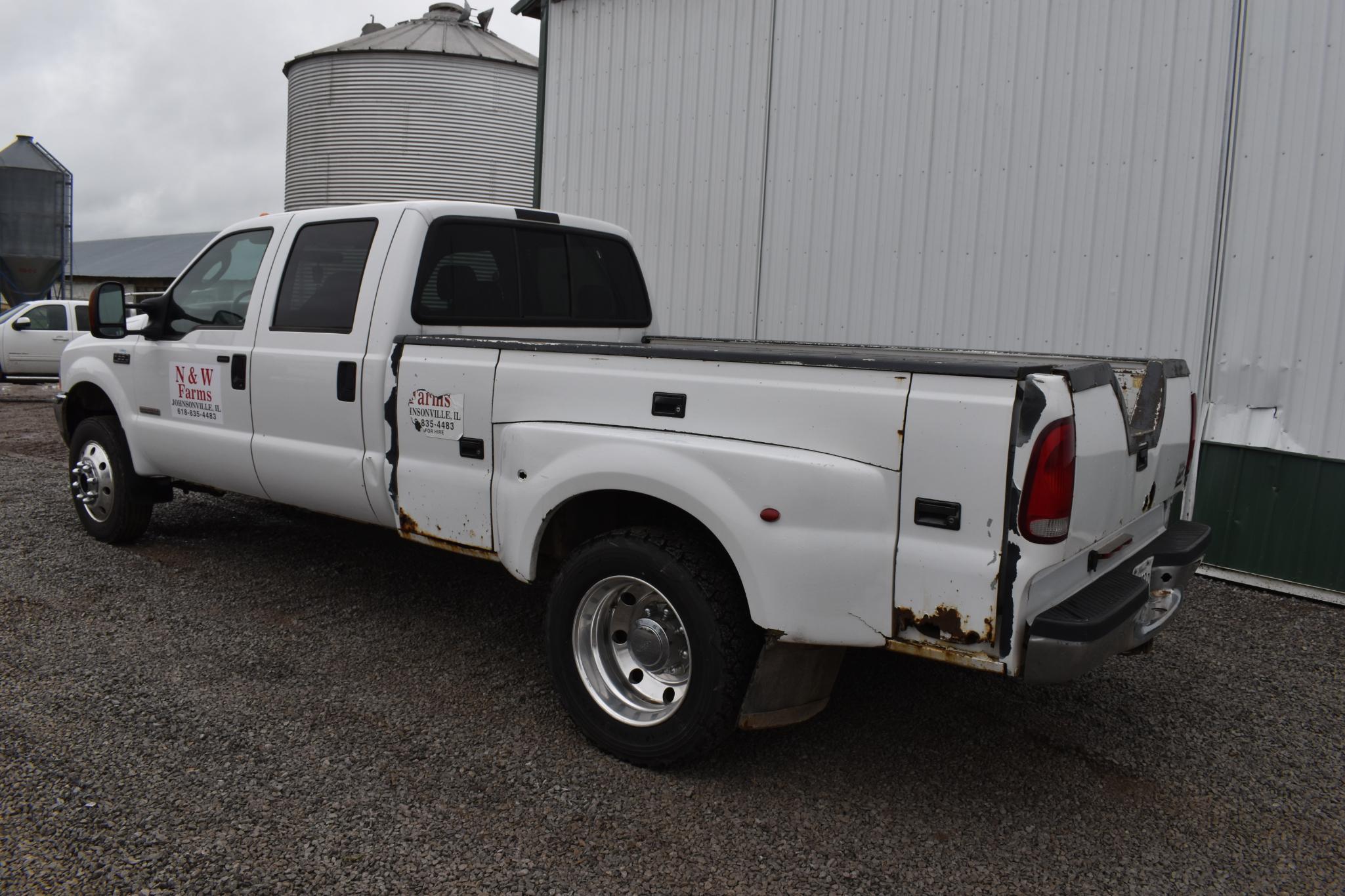 2004 Ford F-550 4x4 service truck