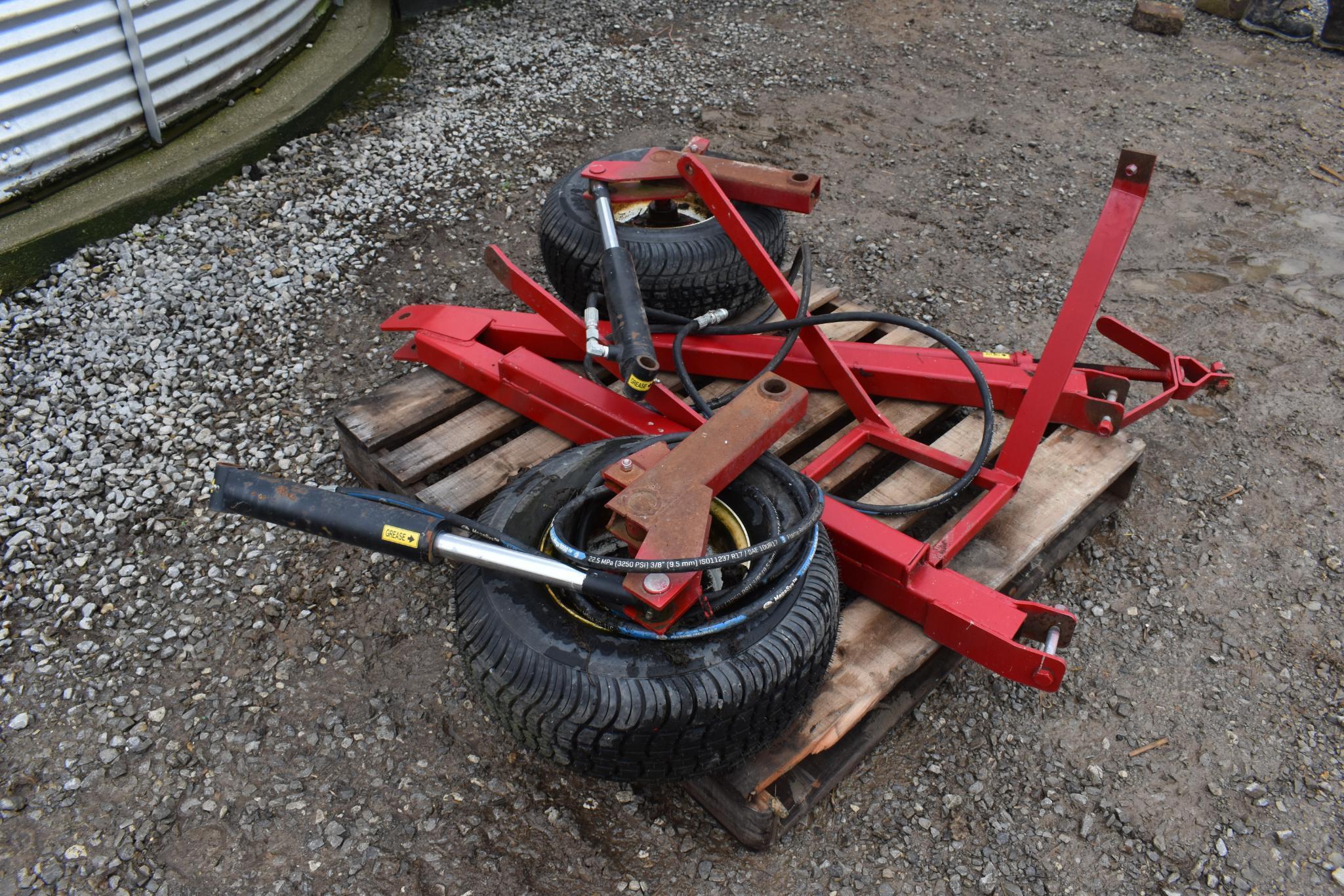 1996 International 8200 forage blower truck