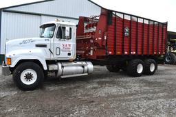 1998 Mack CH613 6x4 forage truck