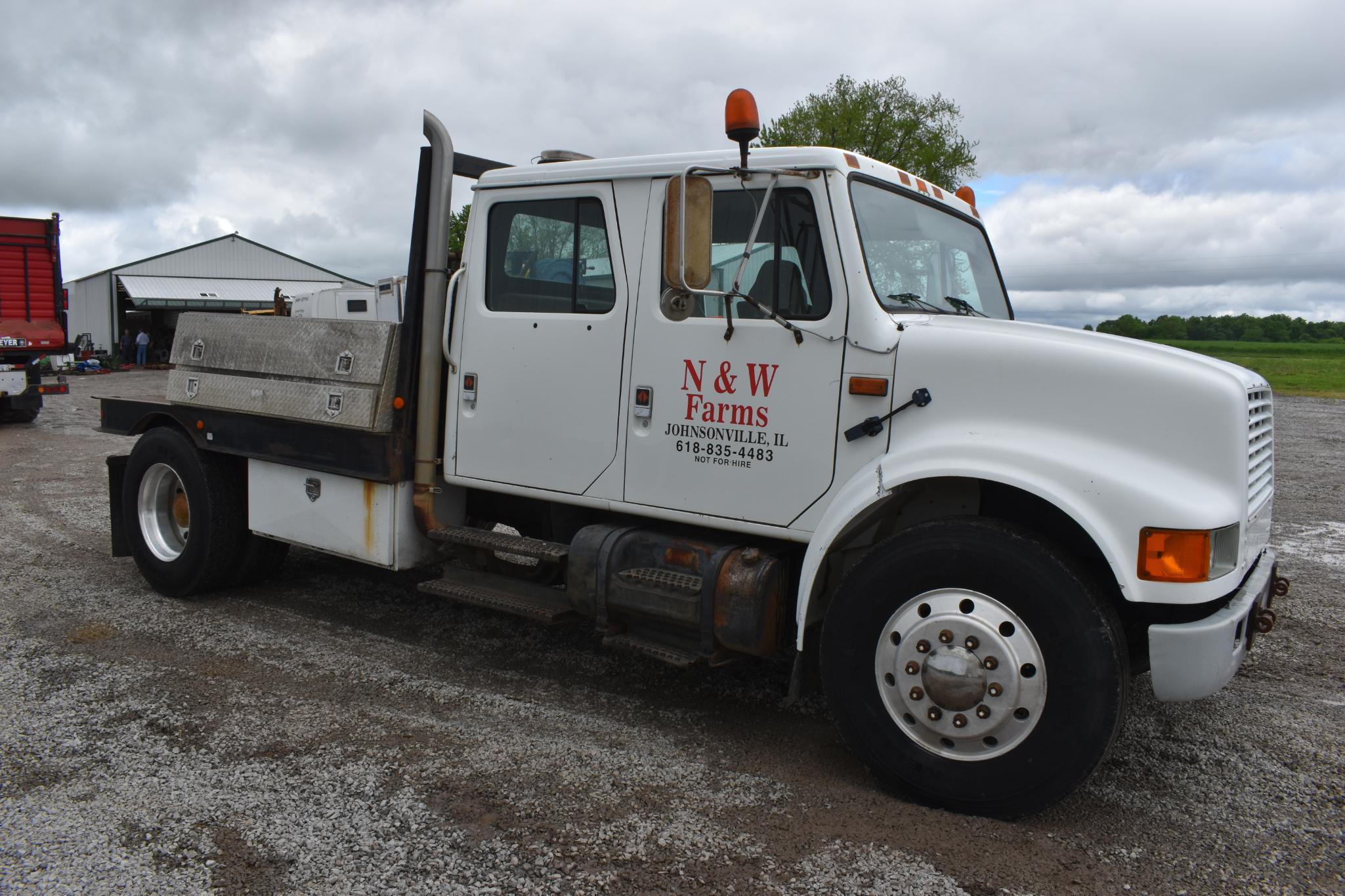 1990 International 4600 2wd service truck