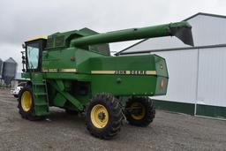 John Deere 6620 Turbo 4wd combine