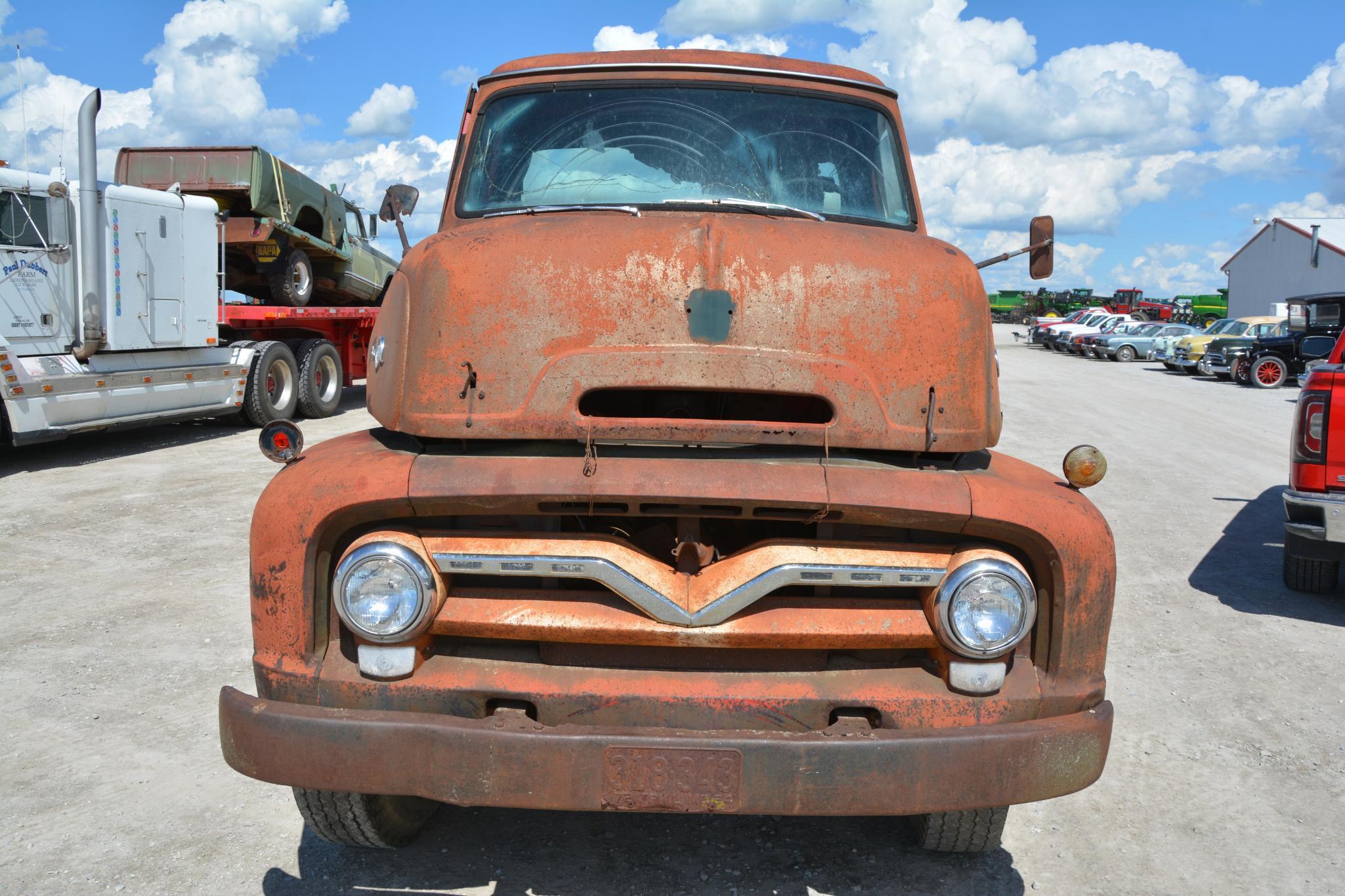 1957 Ford C-600