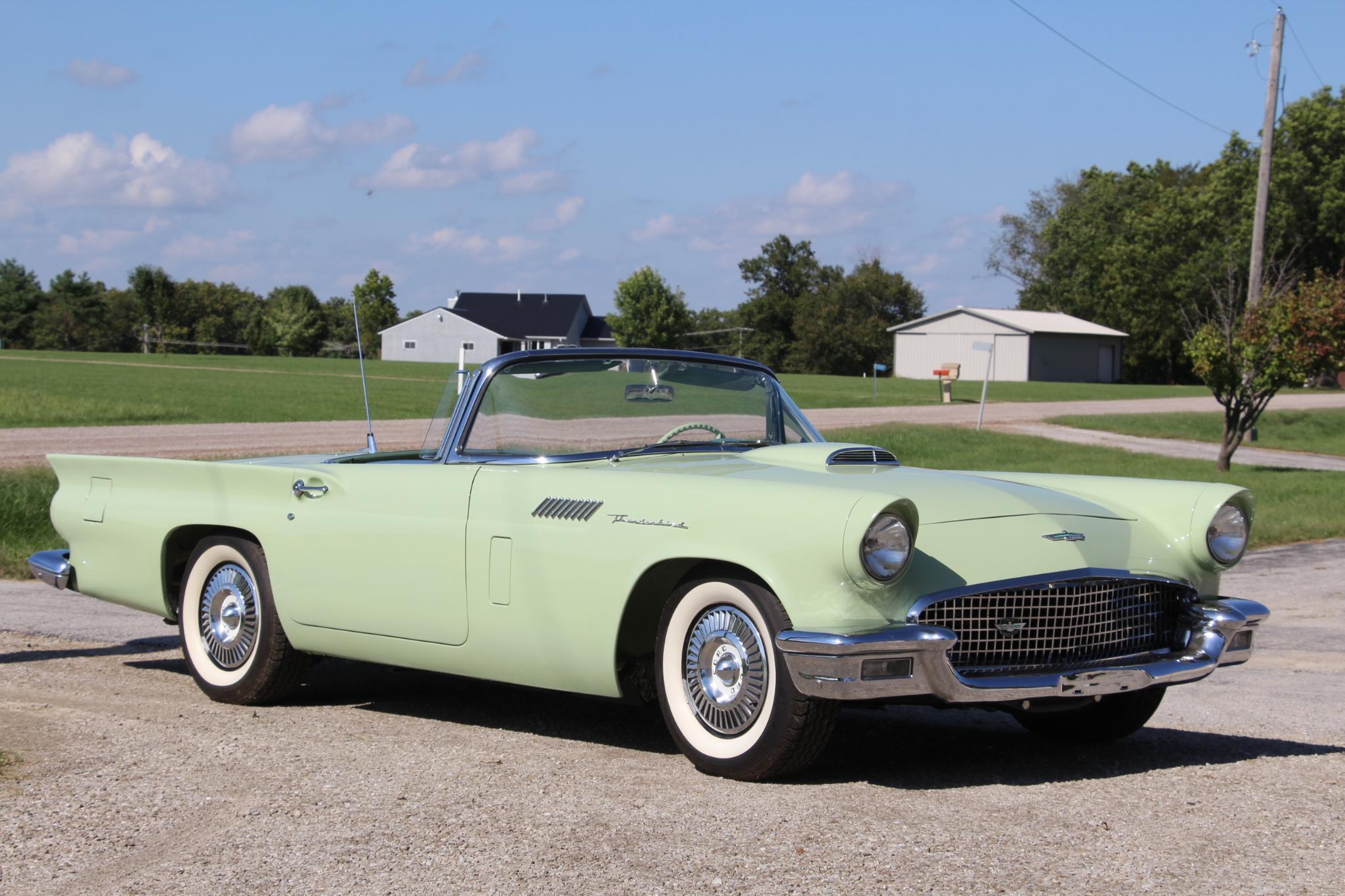 1957 Ford Thunderbird convertible