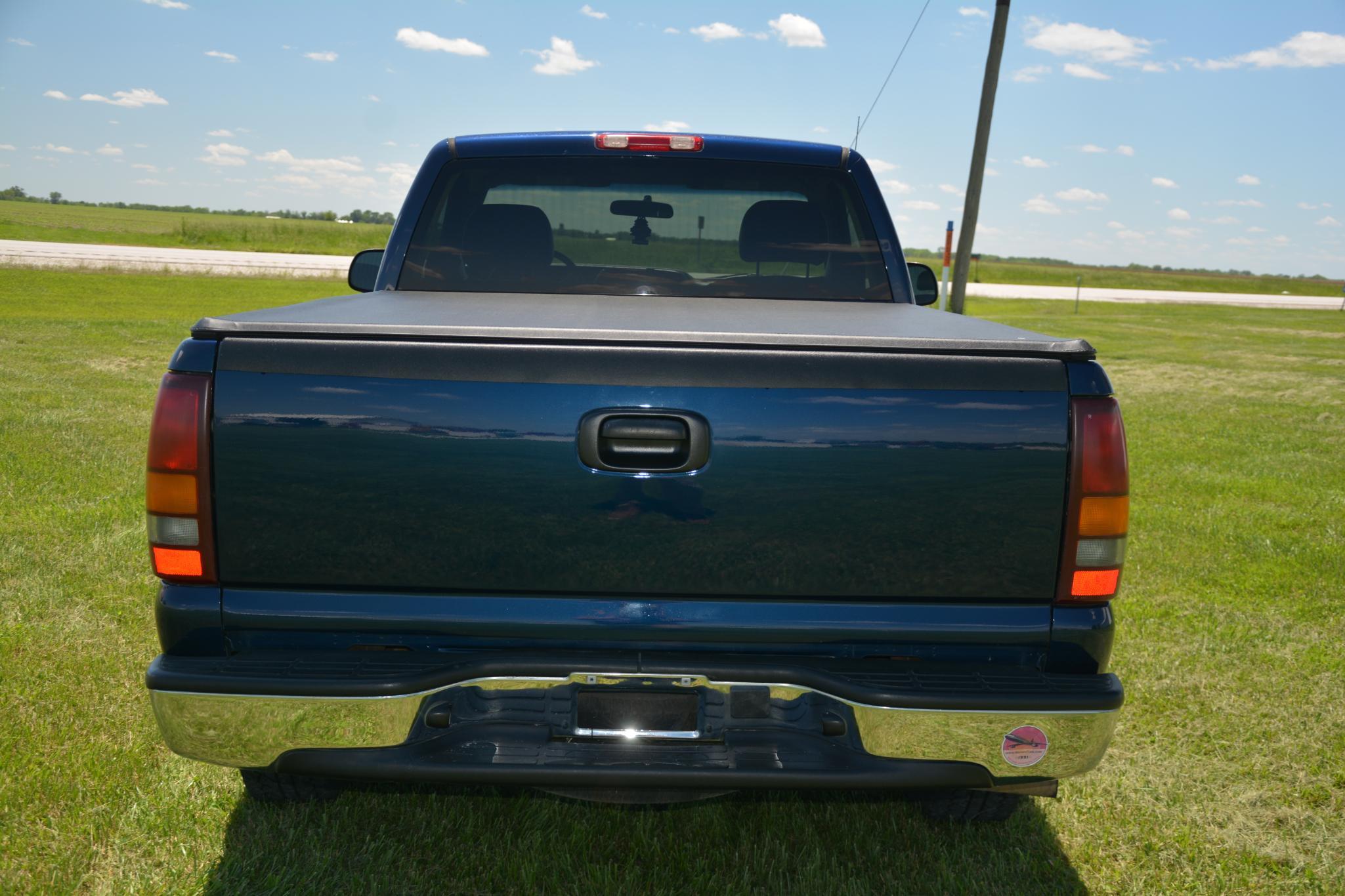 2002 Chevrolet Silverado 2wd pickup