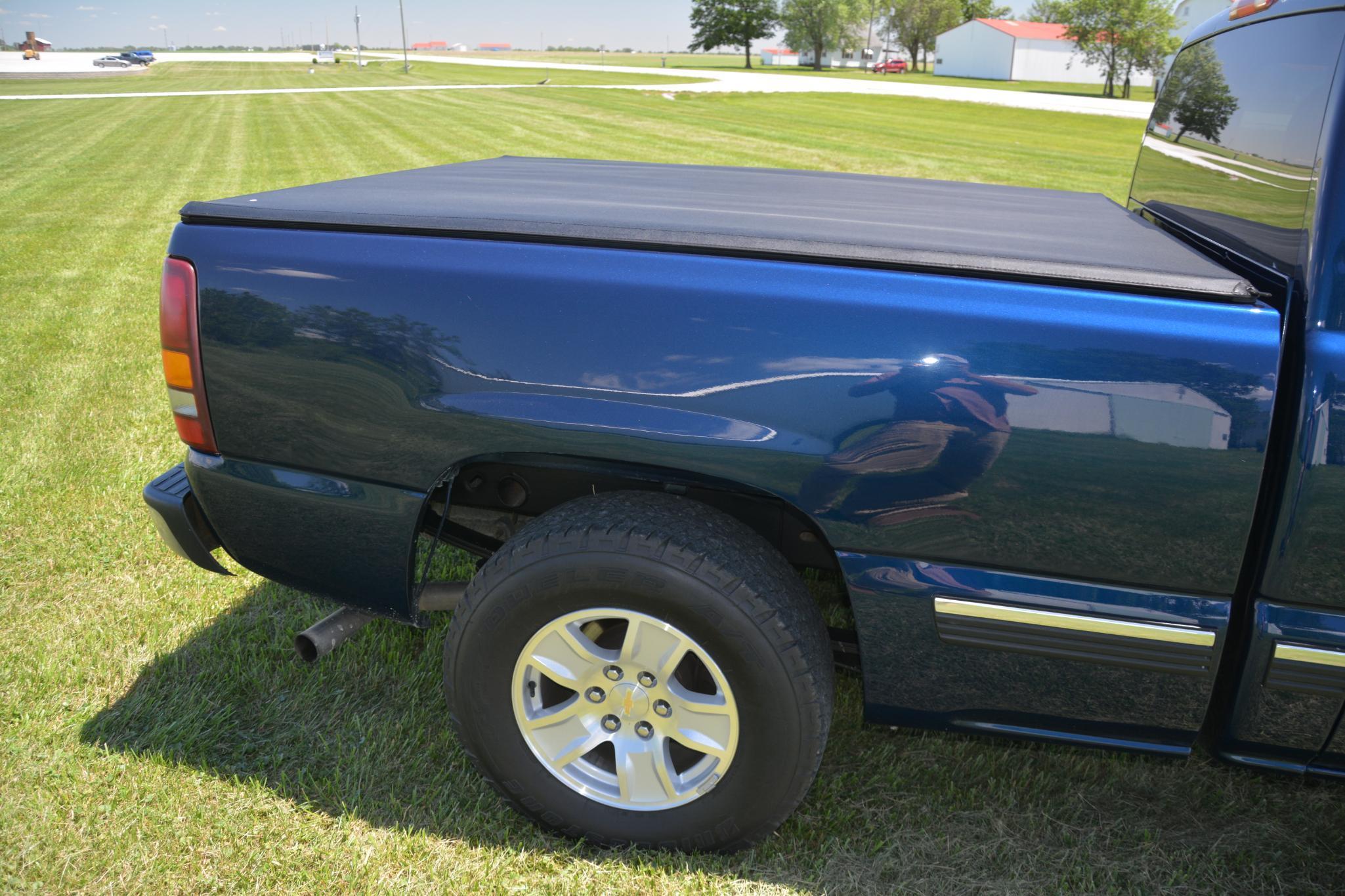 2002 Chevrolet Silverado 2wd pickup