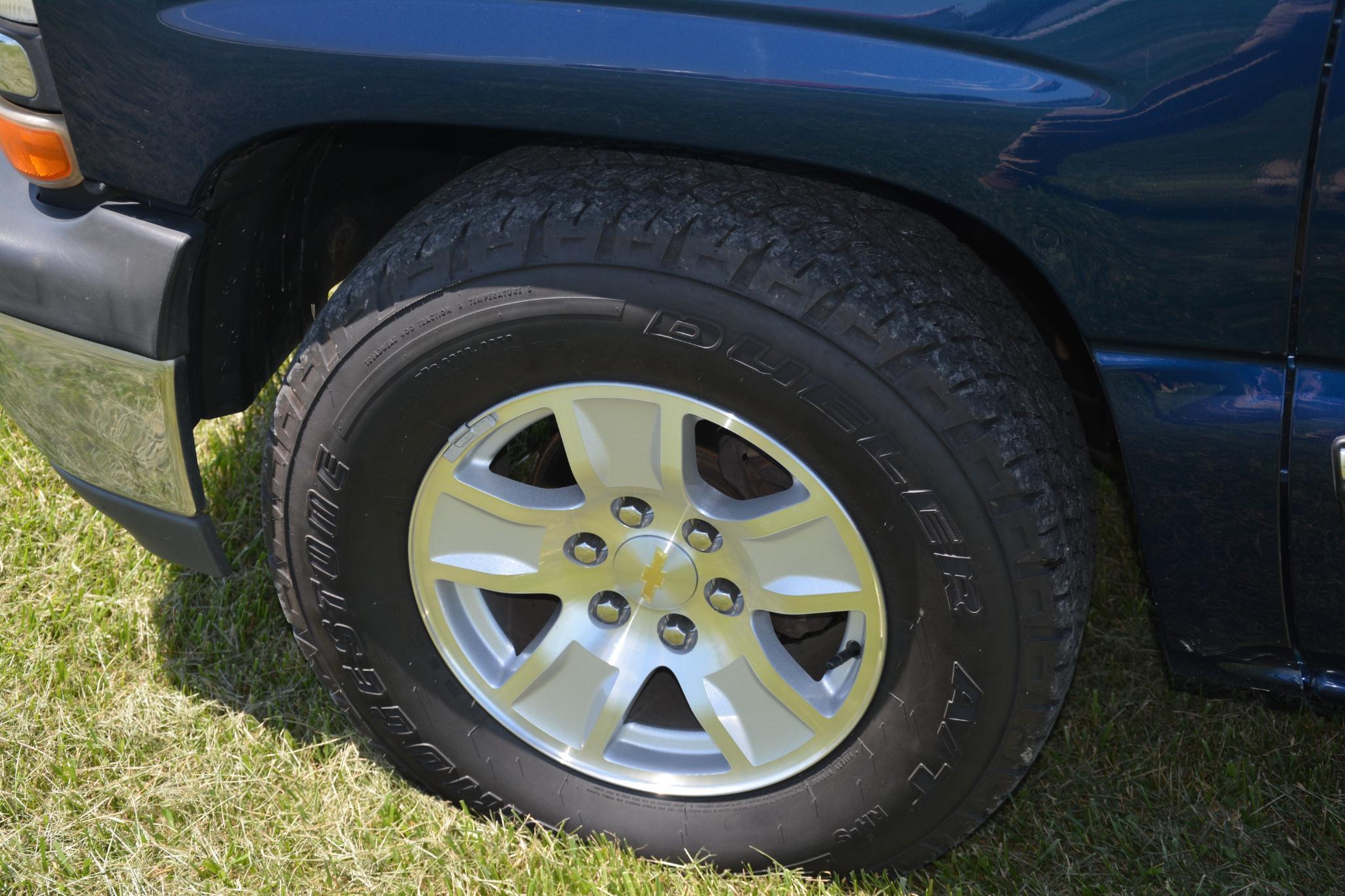 2002 Chevrolet Silverado 2wd pickup