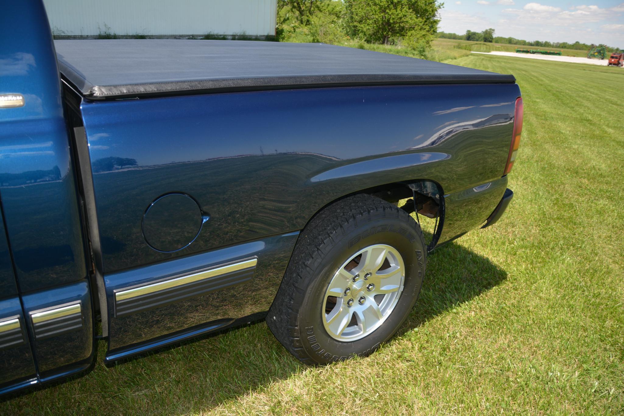 2002 Chevrolet Silverado 2wd pickup