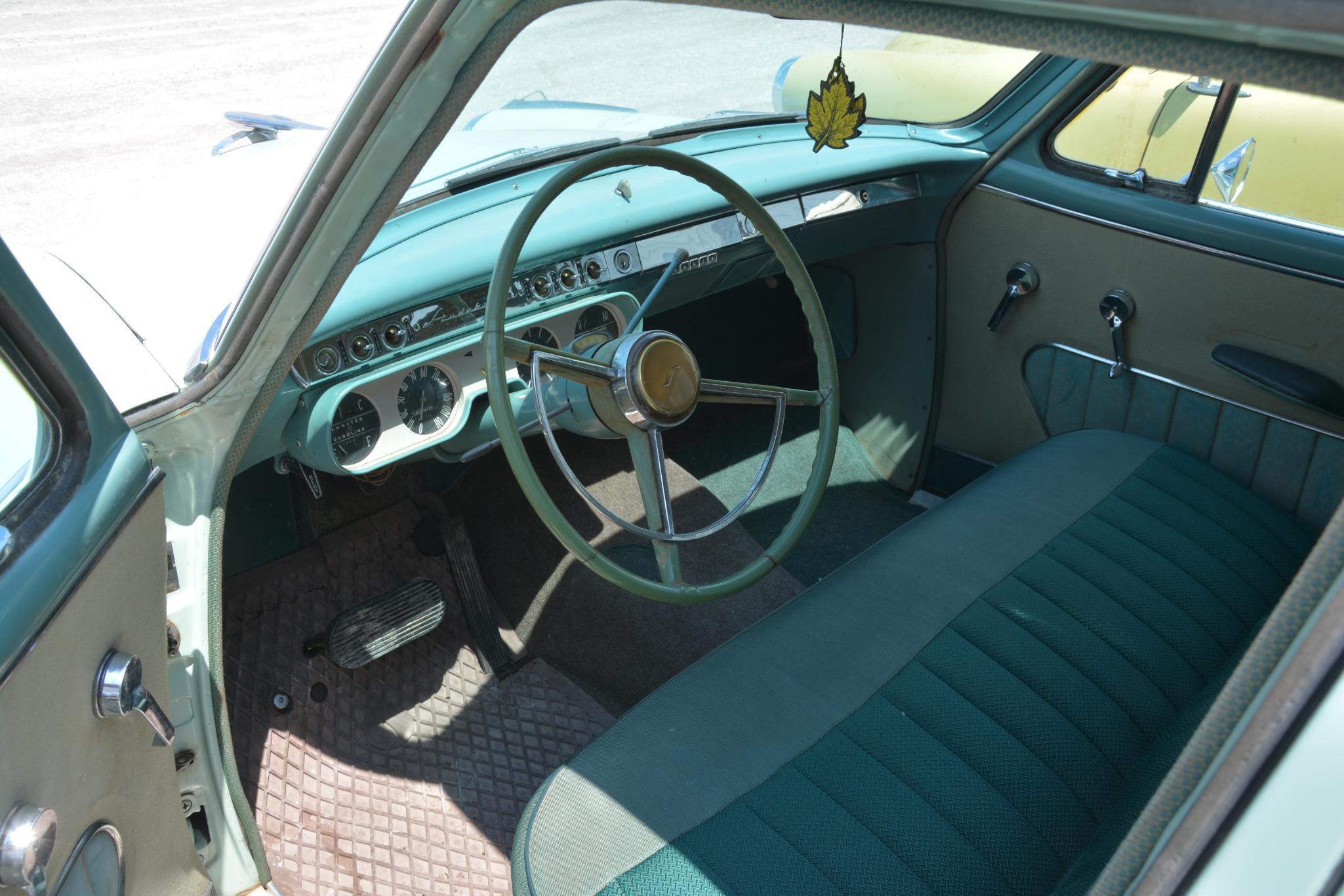 1954 Studebaker Landcruiser V8 4-door Sedan