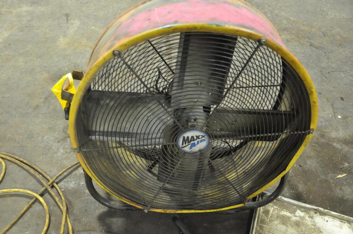 Maxx Air 25" diameter industrial fan