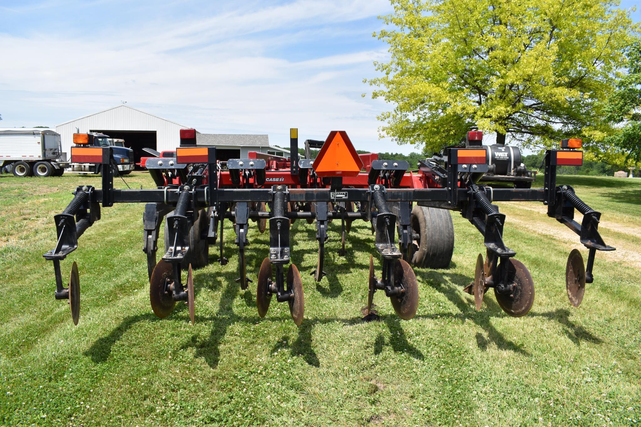 2008 Case-IH Ecolo-Tiger 530C 5-shank disc-ripper