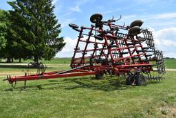 Case-IH Tiger-Mate II 36' field cultivator