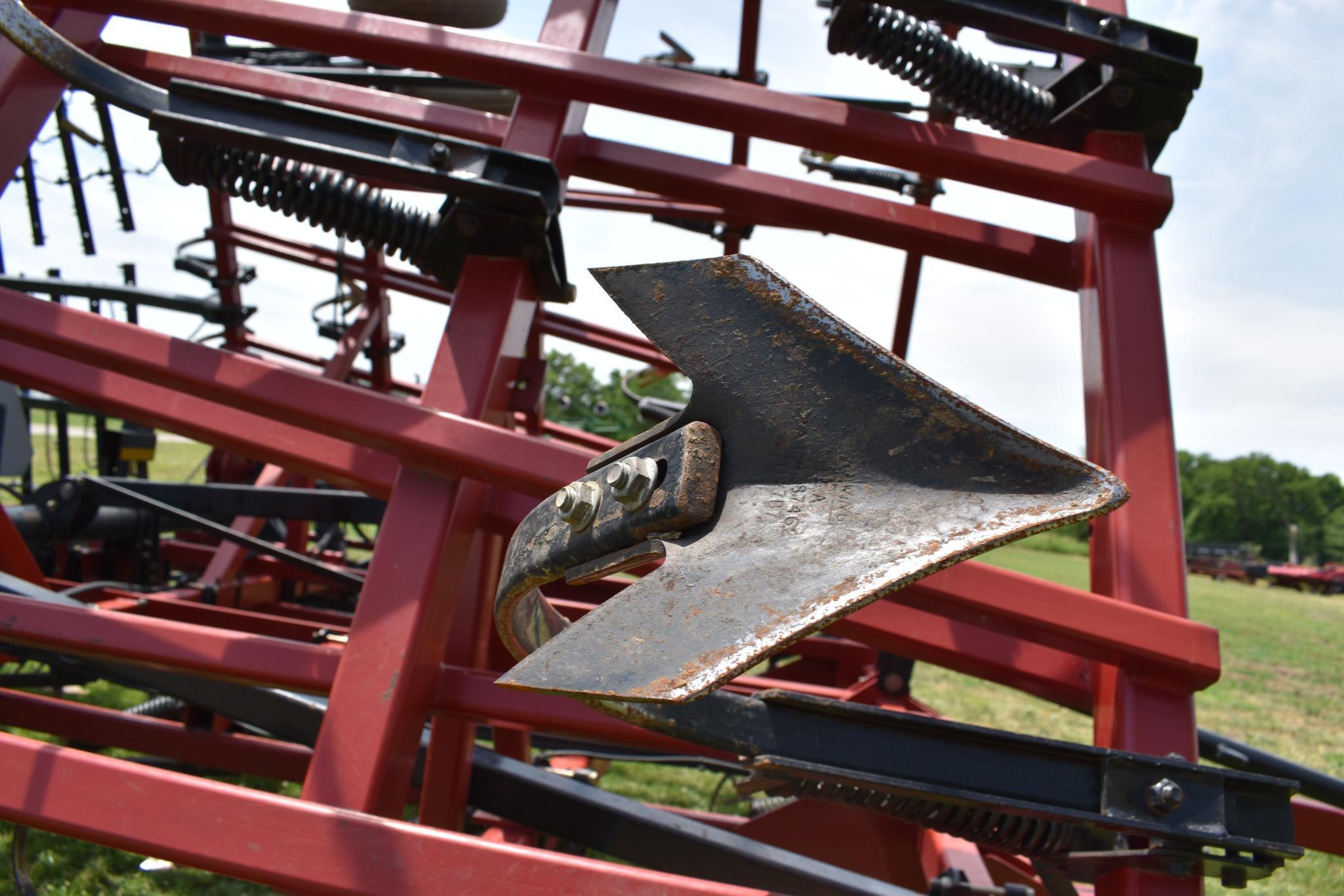 Case-IH Tiger-Mate II 36' field cultivator