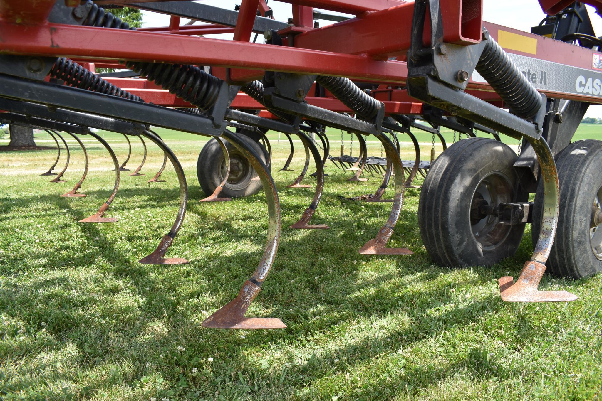 Case-IH Tiger-Mate II 36' field cultivator