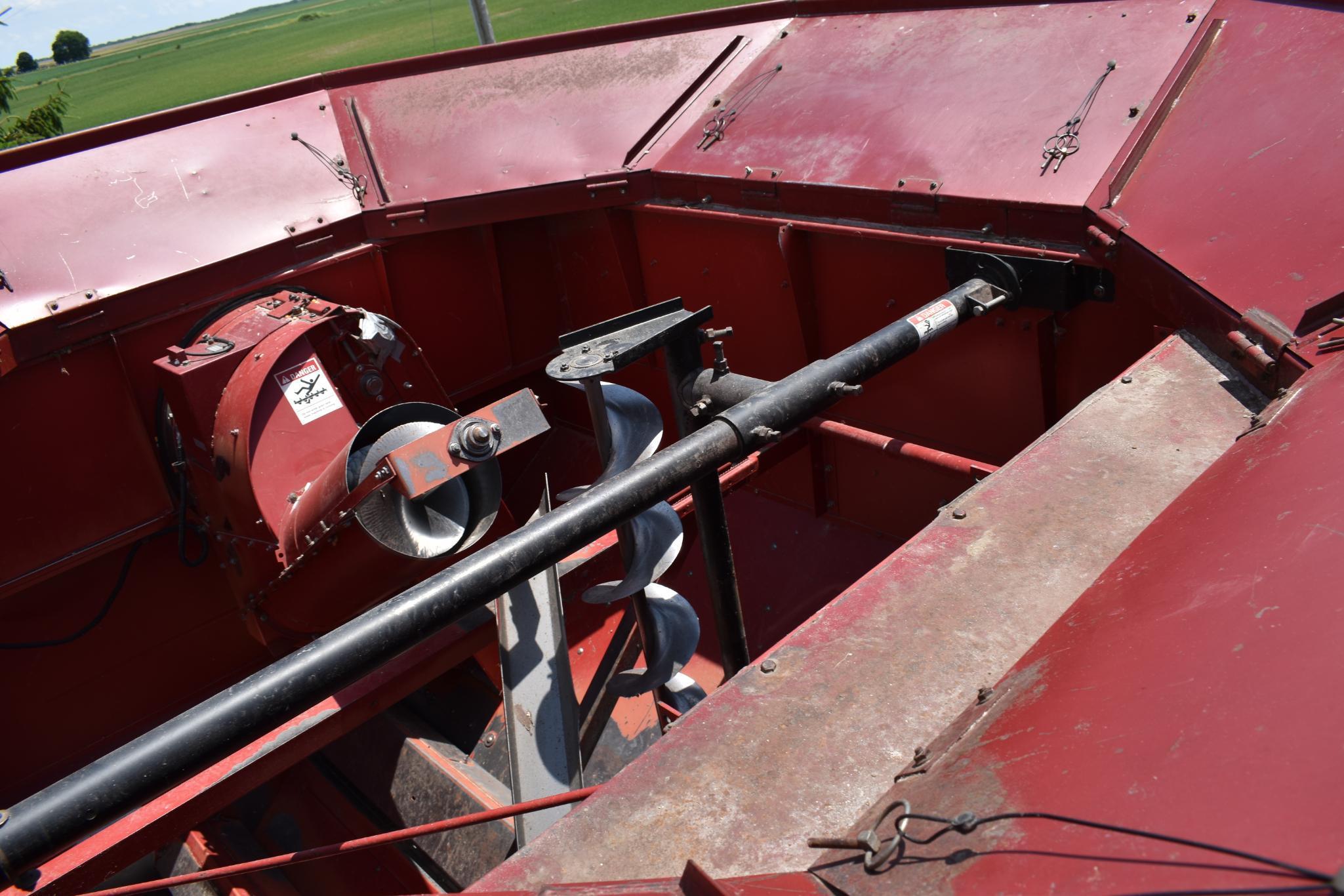 Case-IH 2388 2wd combine