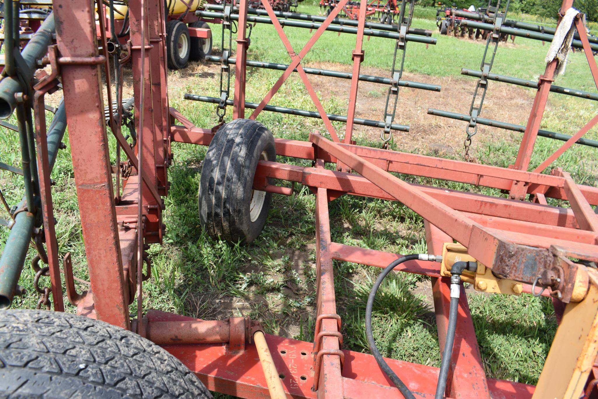 N. Wisconsin Mfg. 30' 9-bar spike-tooth harrow